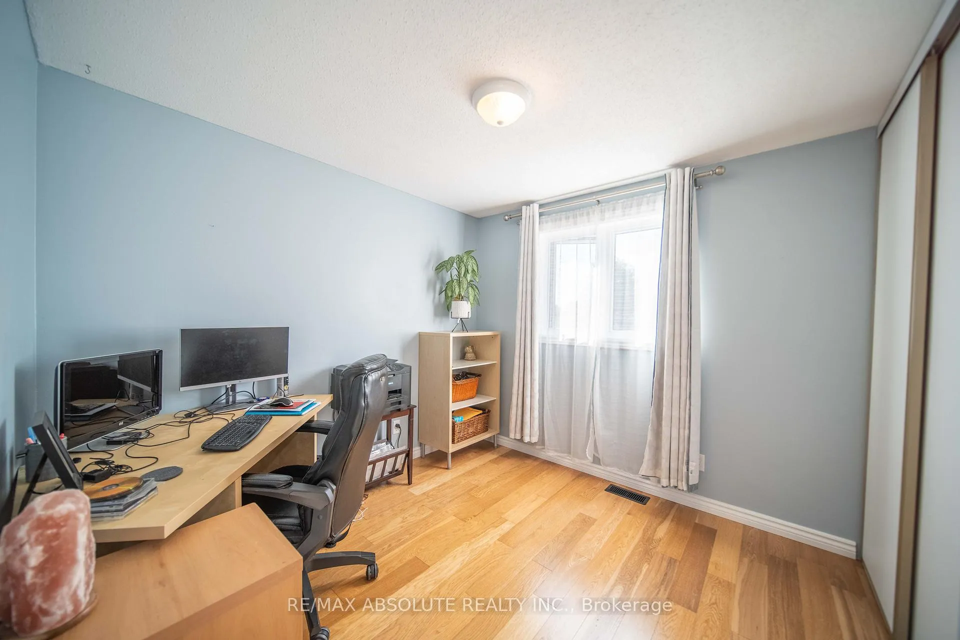 Photo 29 of 198 Hoylake Crescent, Ottawa, Bilberry Creek/Queenswood Heights — HOMEH
