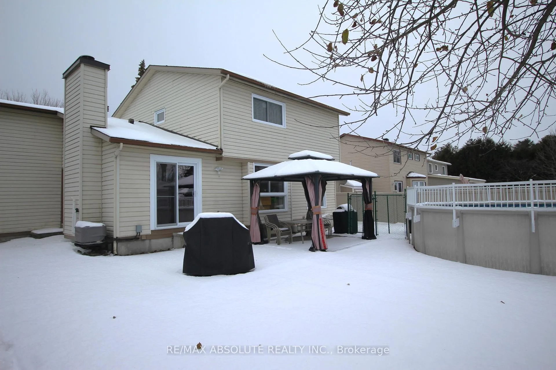 Photo 37 of 198 Hoylake Crescent, Ottawa, Bilberry Creek/Queenswood Heights — HOMEH