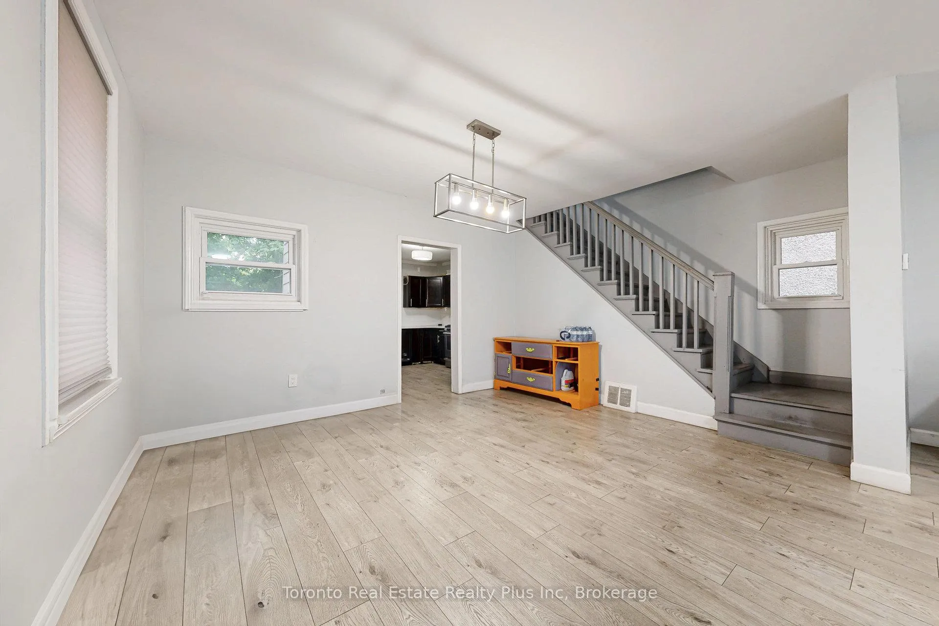 Photo 2 of 280 Cannon Street E, Hamilton, Beasley — HOMEH