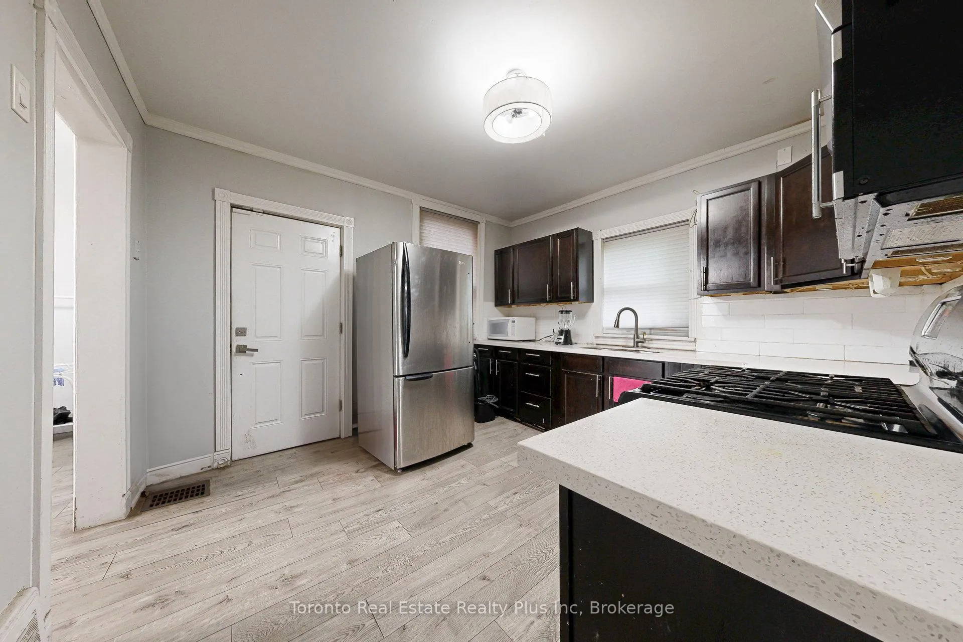 Photo 7 of 280 Cannon Street E, Hamilton, Beasley — HOMEH