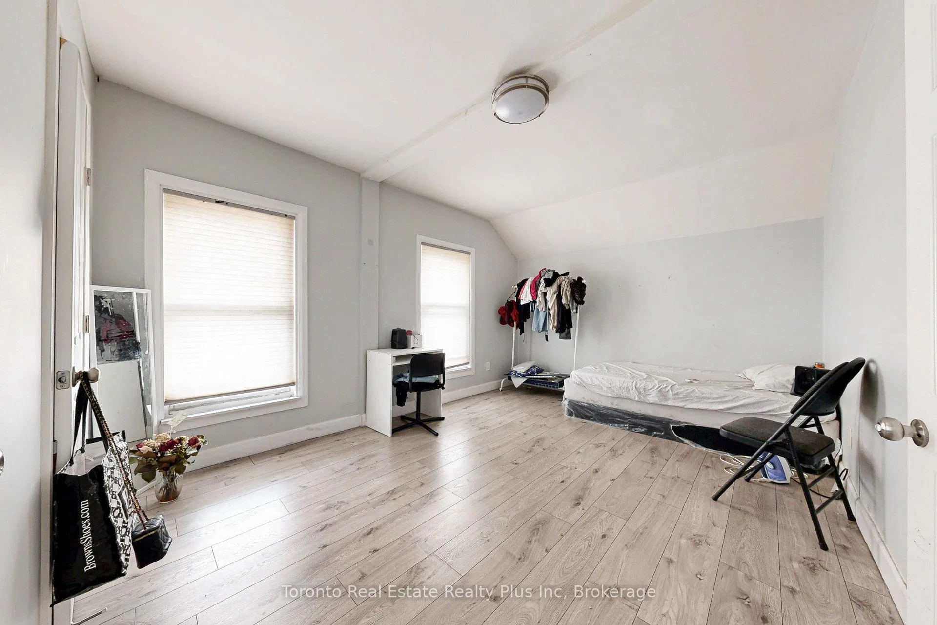 Photo 16 of 280 Cannon Street E, Hamilton, Beasley — HOMEH