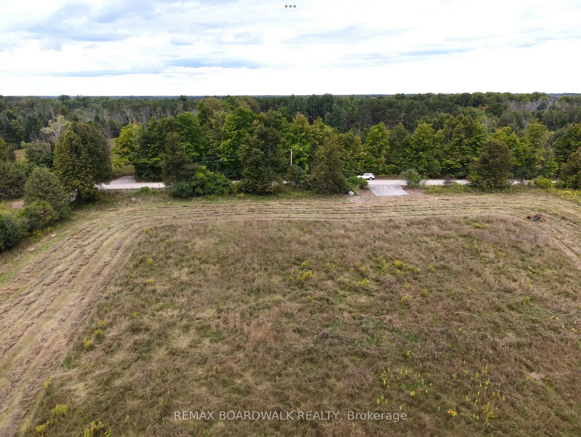Photo 3 of 404 Ford Road, Montague, Montague Twp — HOMEH