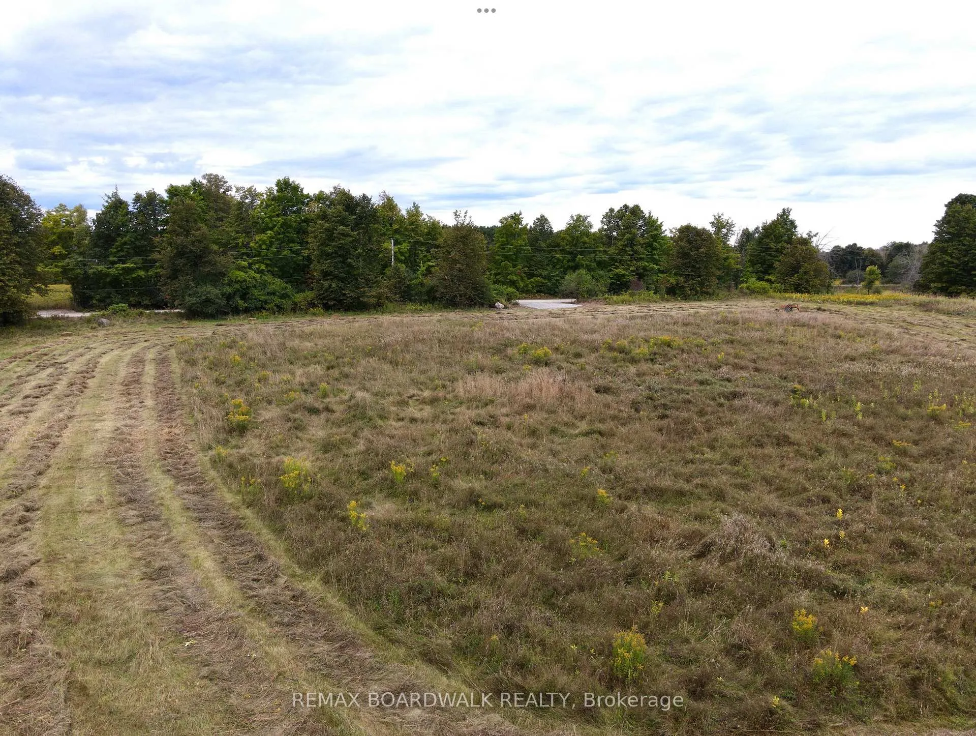 Photo 4 of 404 Ford Road, Montague, Montague Twp — HOMEH