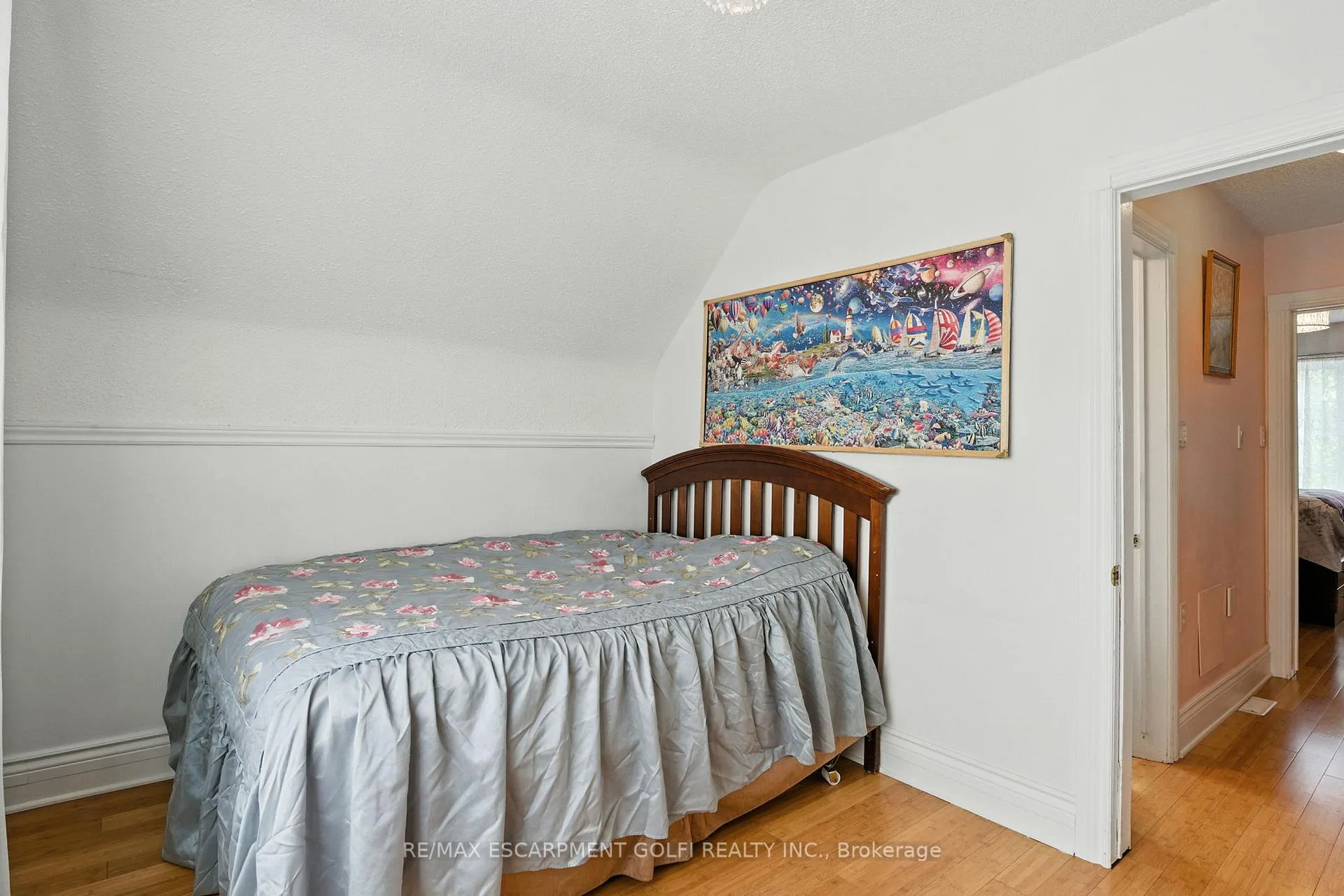 Photo 19 of 39 Clayburn Avenue, St. Catharines, Oakdale — HOMEH