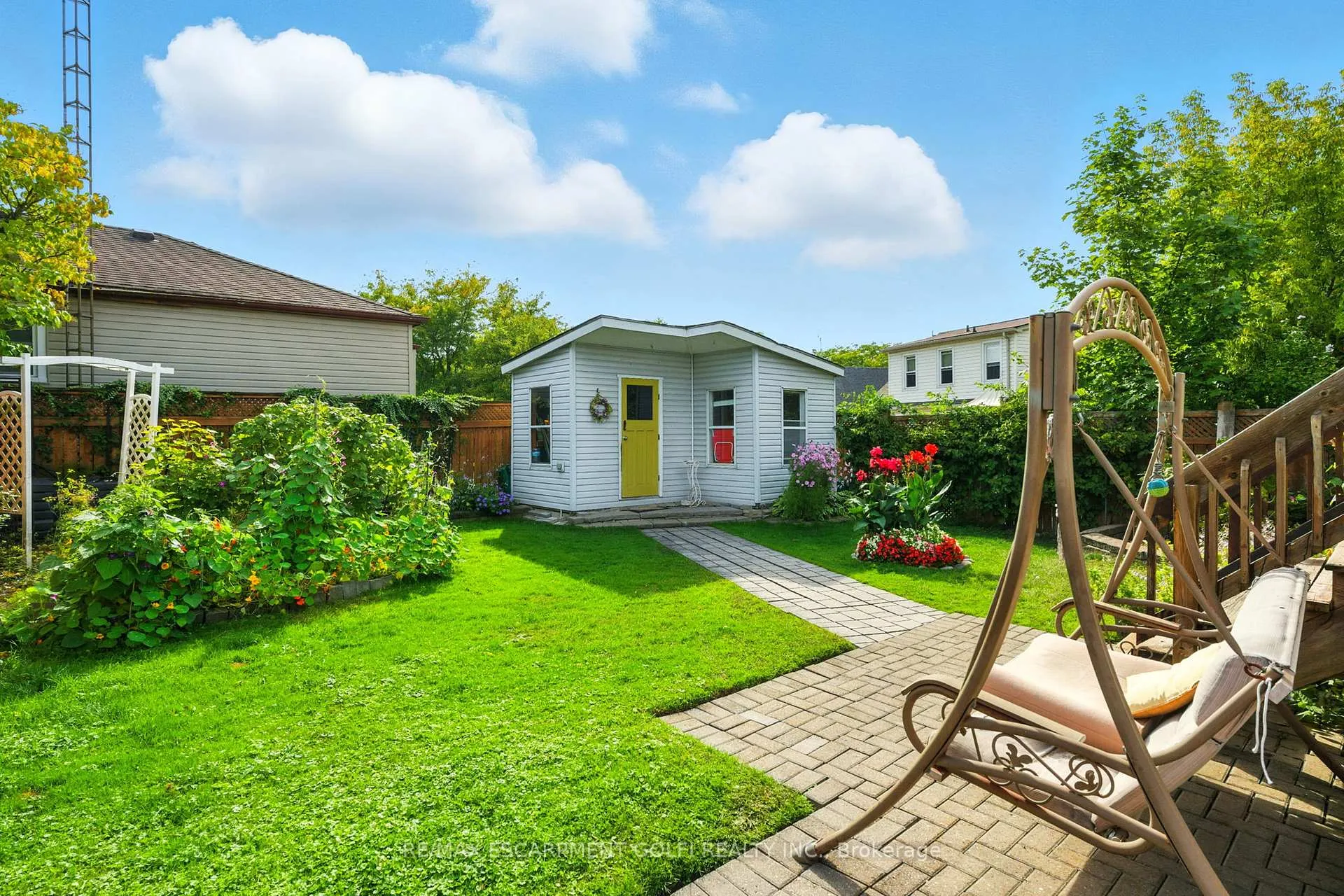 Photo 27 of 39 Clayburn Avenue, St. Catharines, Oakdale — HOMEH