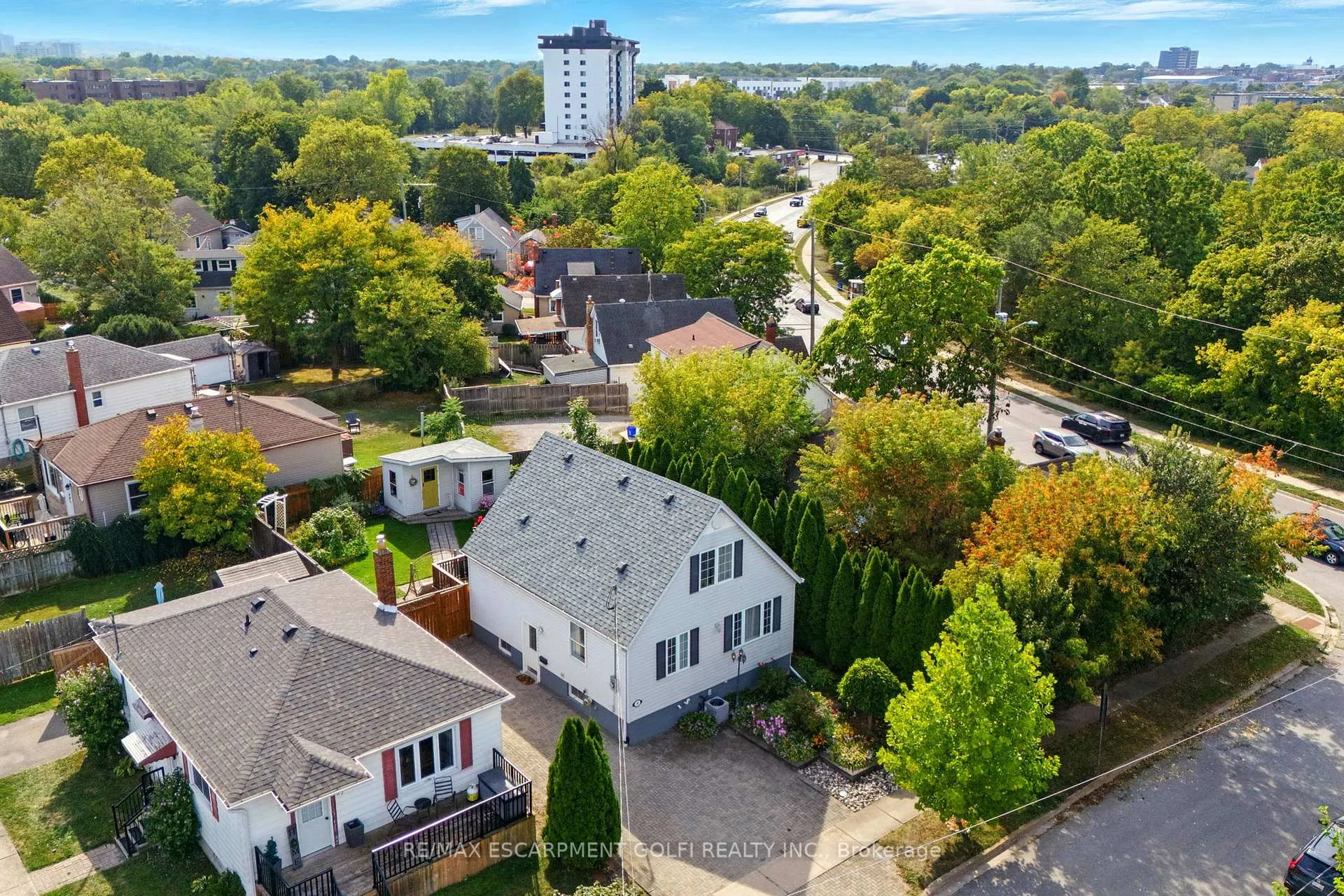 Photo 31 of 39 Clayburn Avenue, St. Catharines, Oakdale — HOMEH