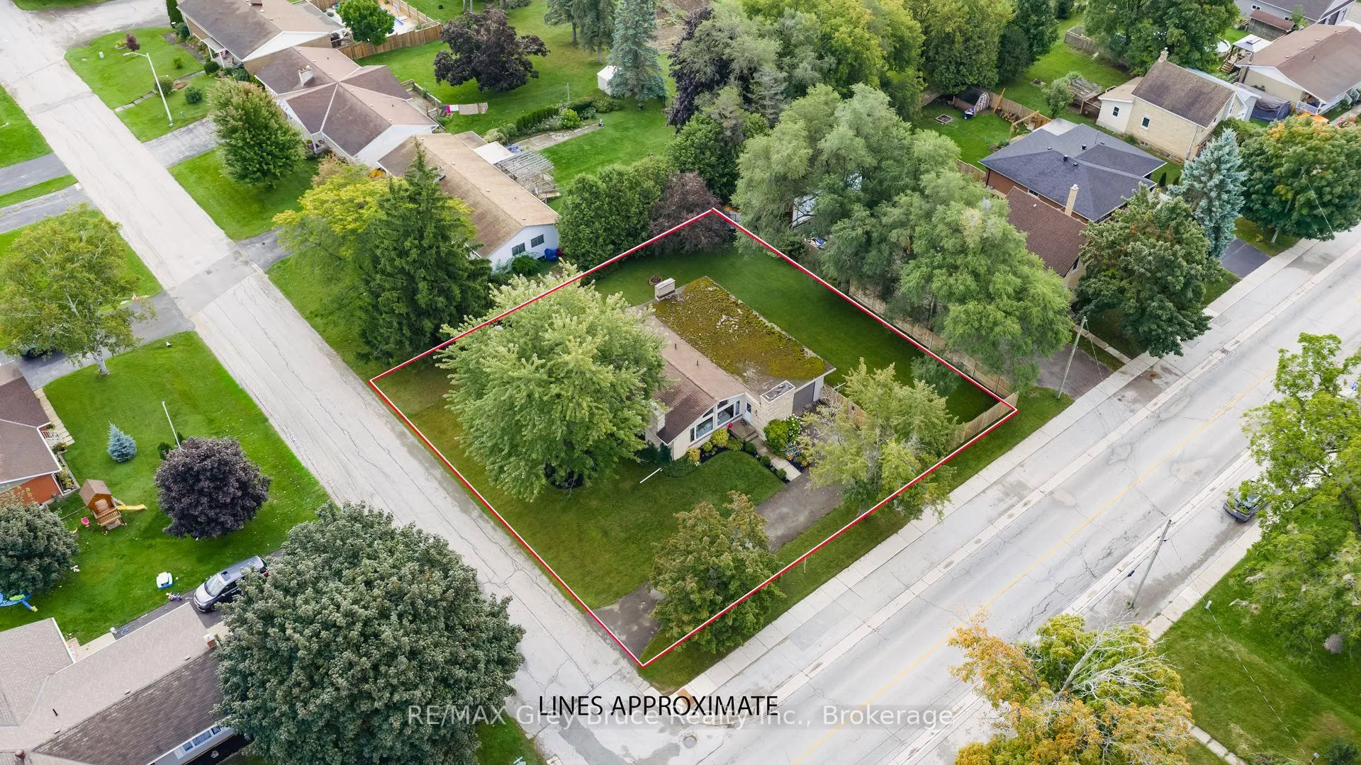 Photo 3 of 161 1st Avenue N, Arran-Elderslie — HOMEH