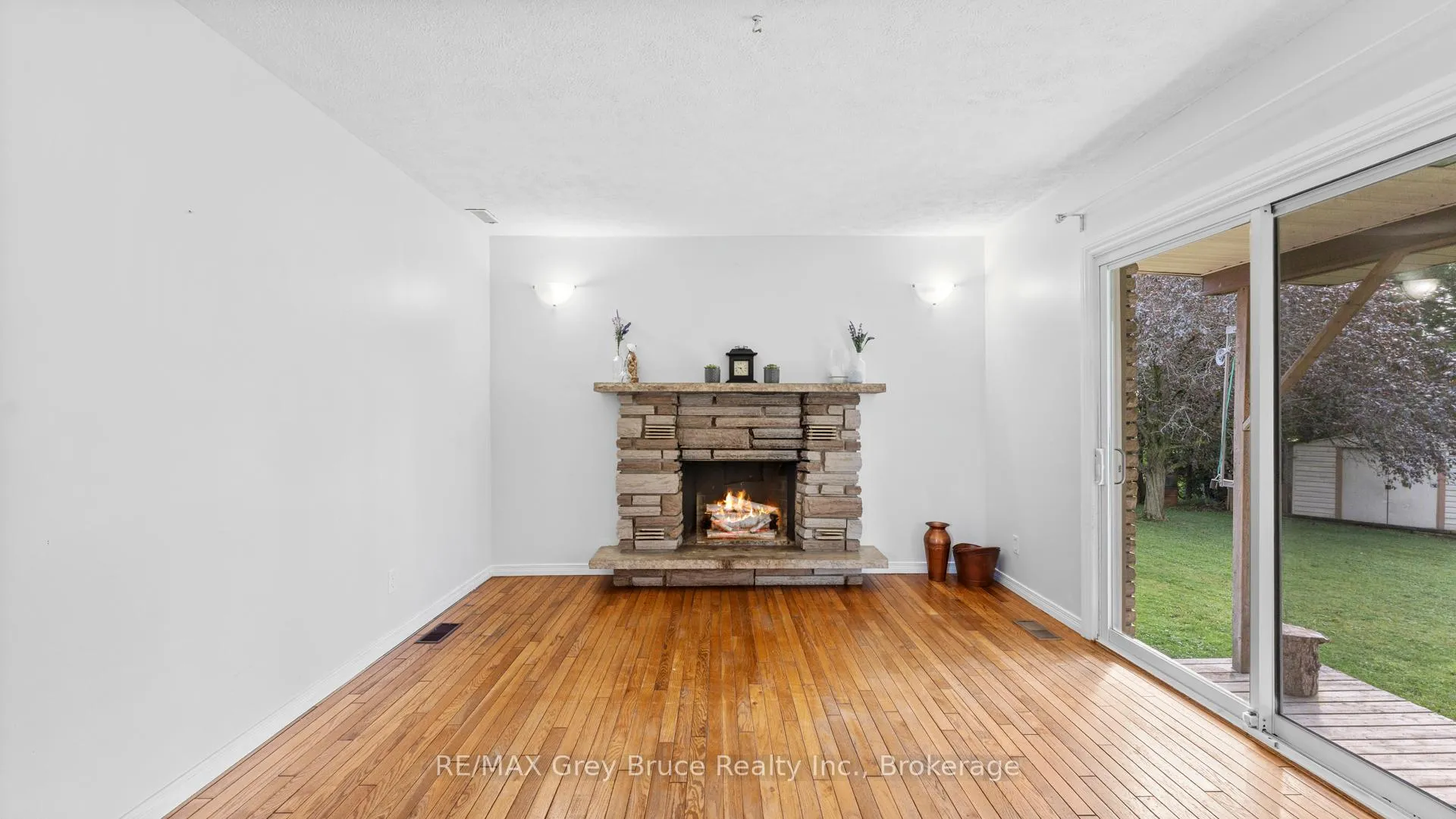 Photo 19 of 161 1st Avenue N, Arran-Elderslie — HOMEH