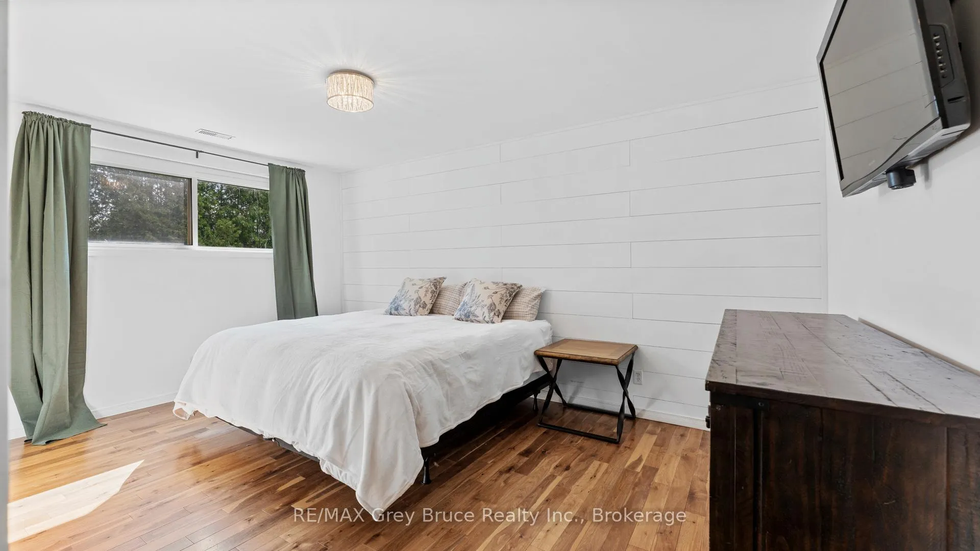 Photo 23 of 161 1st Avenue N, Arran-Elderslie — HOMEH