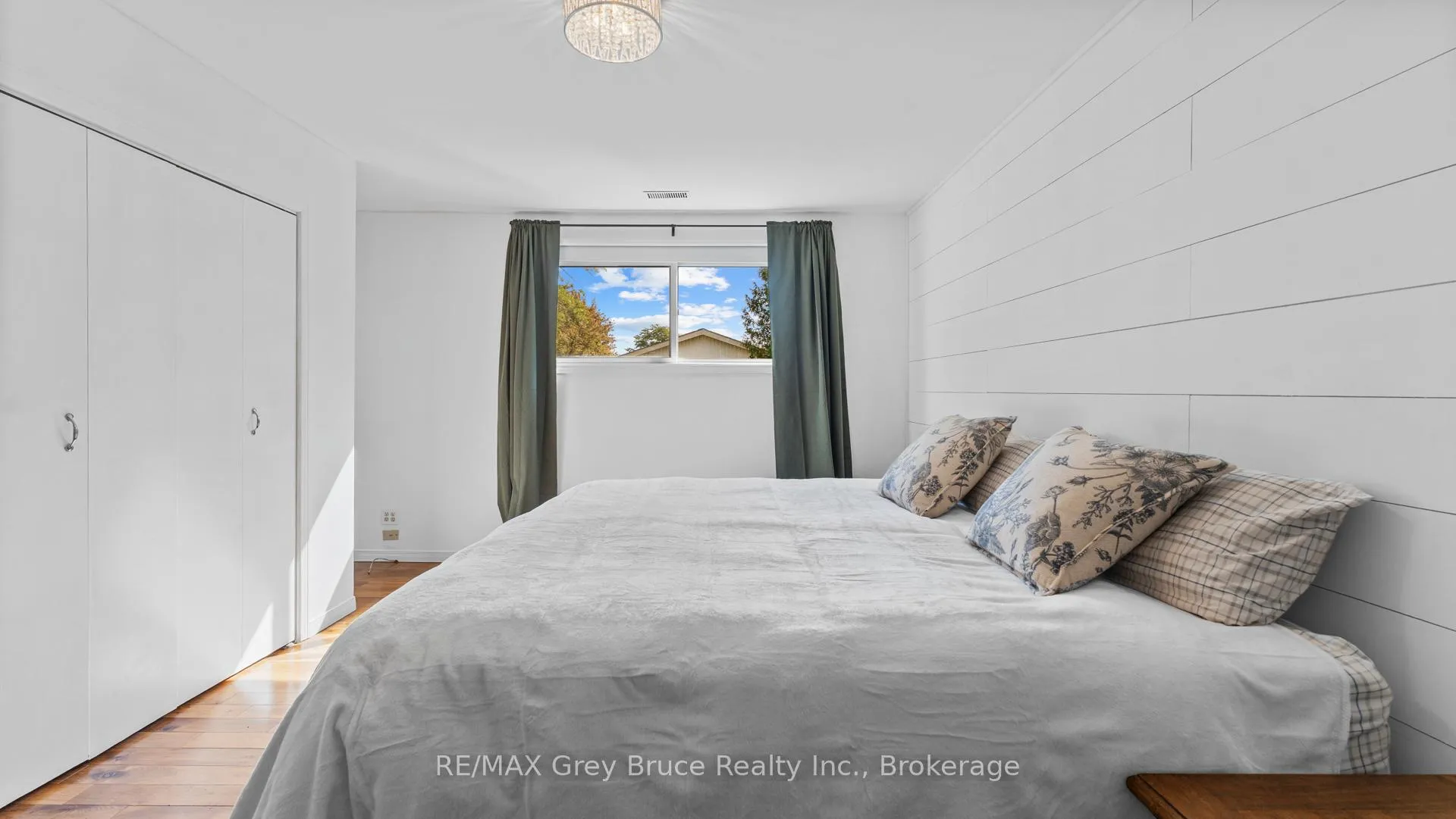 Photo 24 of 161 1st Avenue N, Arran-Elderslie — HOMEH