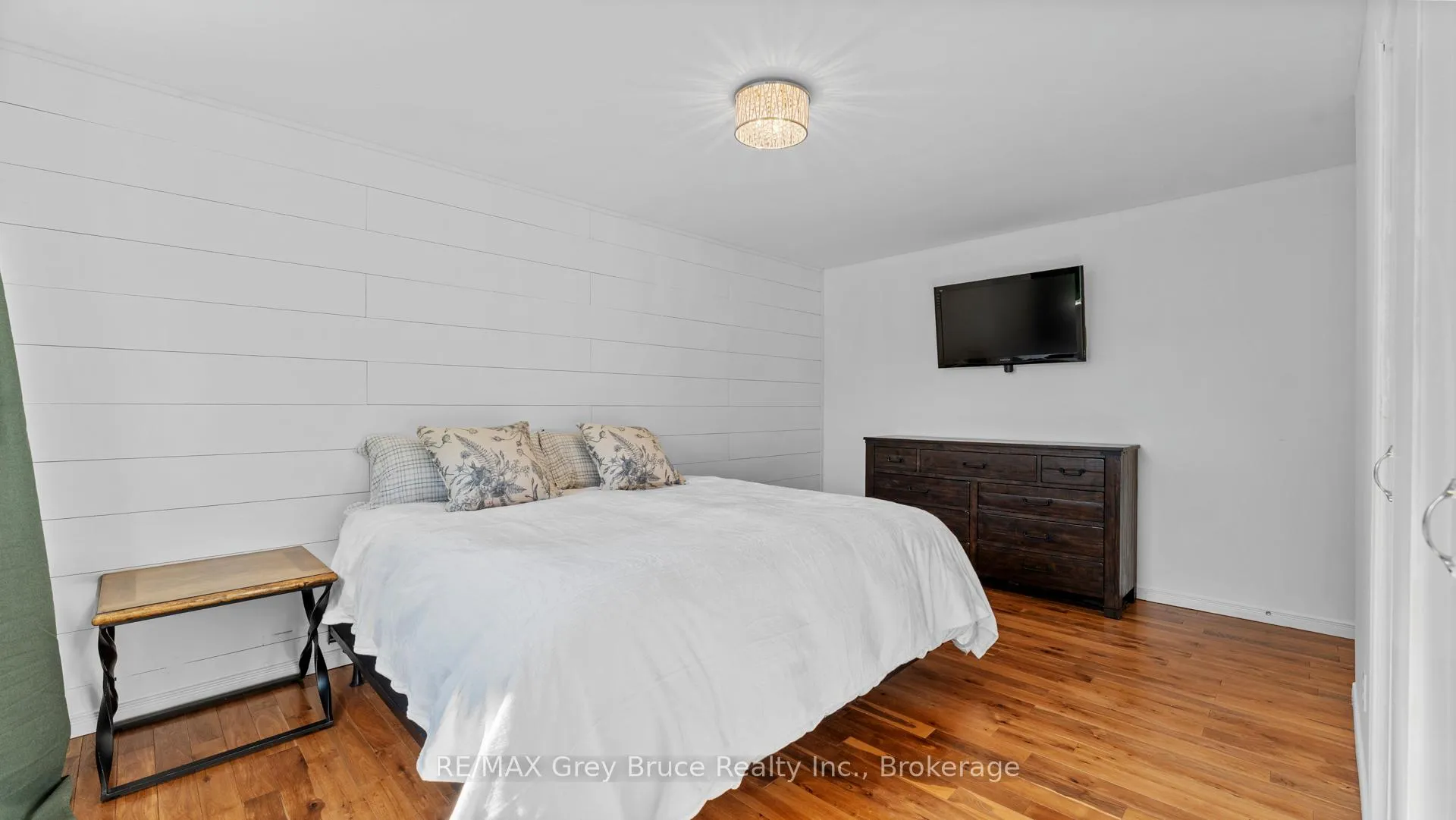 Photo 25 of 161 1st Avenue N, Arran-Elderslie — HOMEH