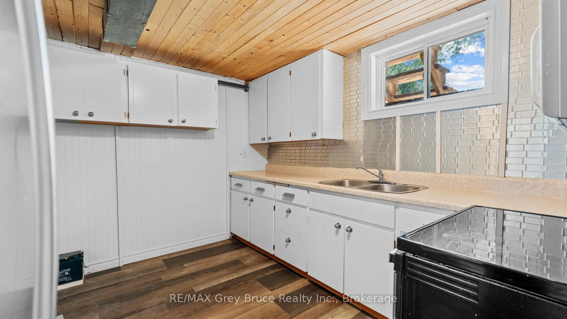 Photo 33 of 161 1st Avenue N, Arran-Elderslie — HOMEH