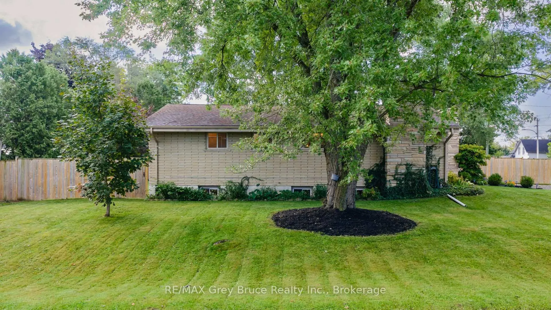 Photo 43 of 161 1st Avenue N, Arran-Elderslie — HOMEH