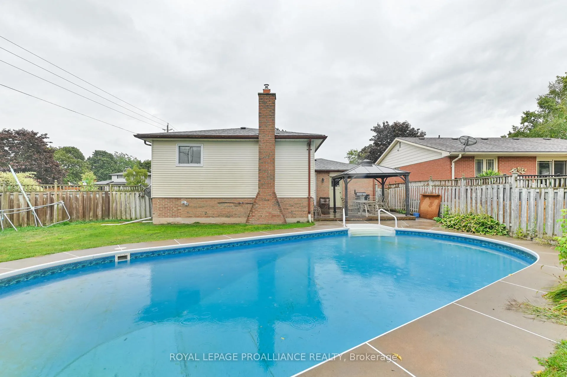 Photo 34 of 22 Briarwood Crescent, Belleville, Belleville Ward — HOMEH