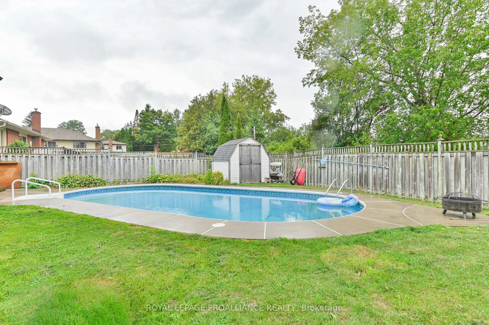 Photo 36 of 22 Briarwood Crescent, Belleville, Belleville Ward — HOMEH