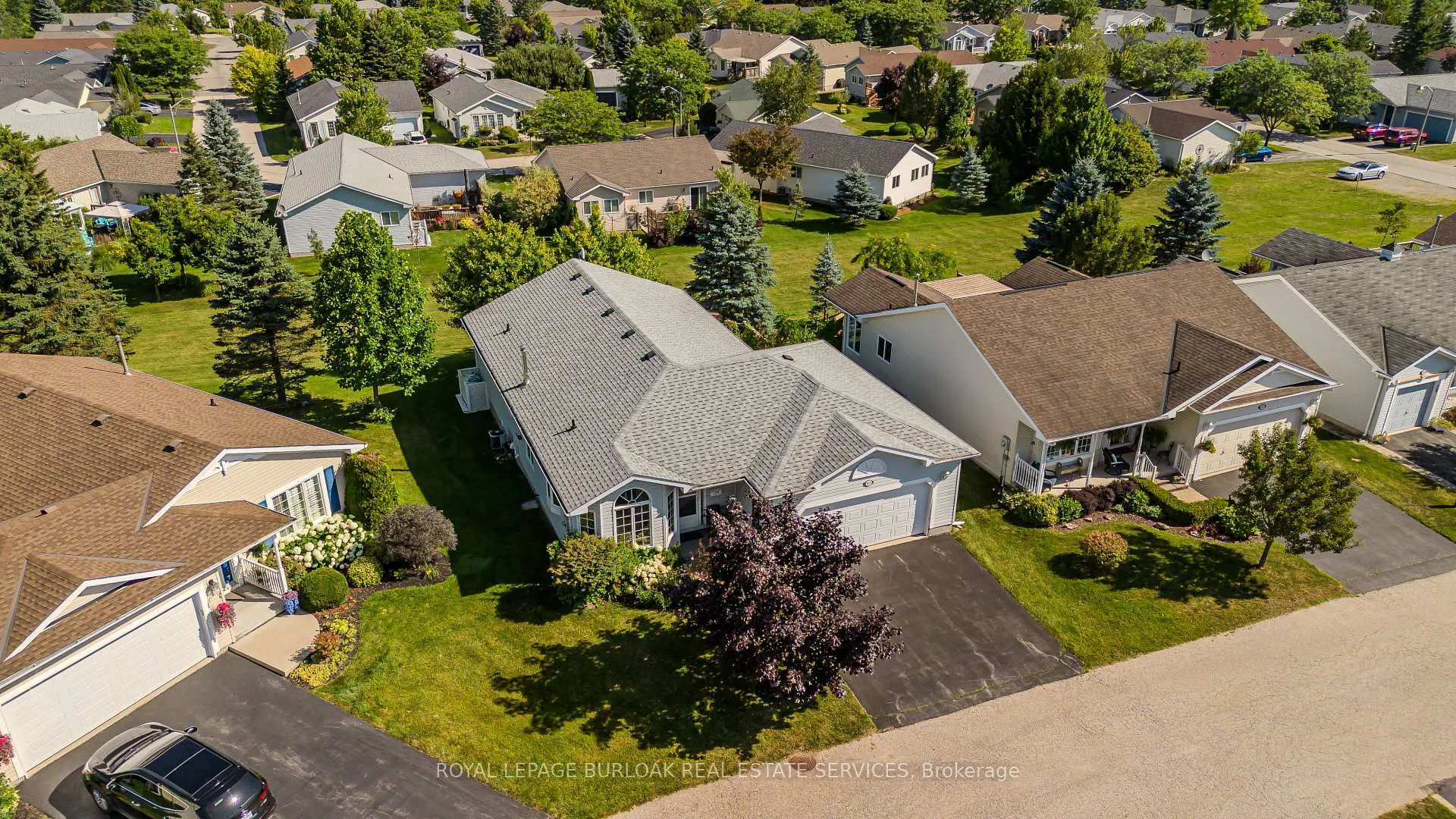 Photo 6 of 109 Emerald Court, Hamilton, Freelton — HOMEH