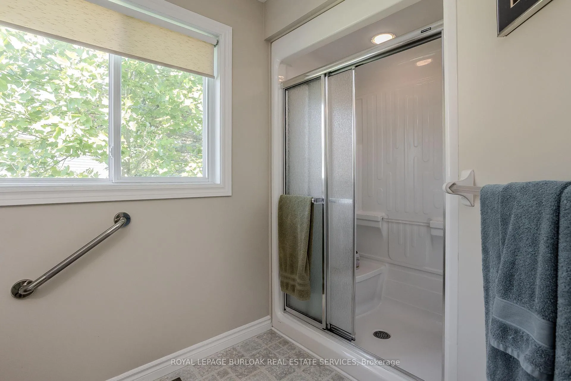 Photo 29 of 109 Emerald Court, Hamilton, Freelton — HOMEH
