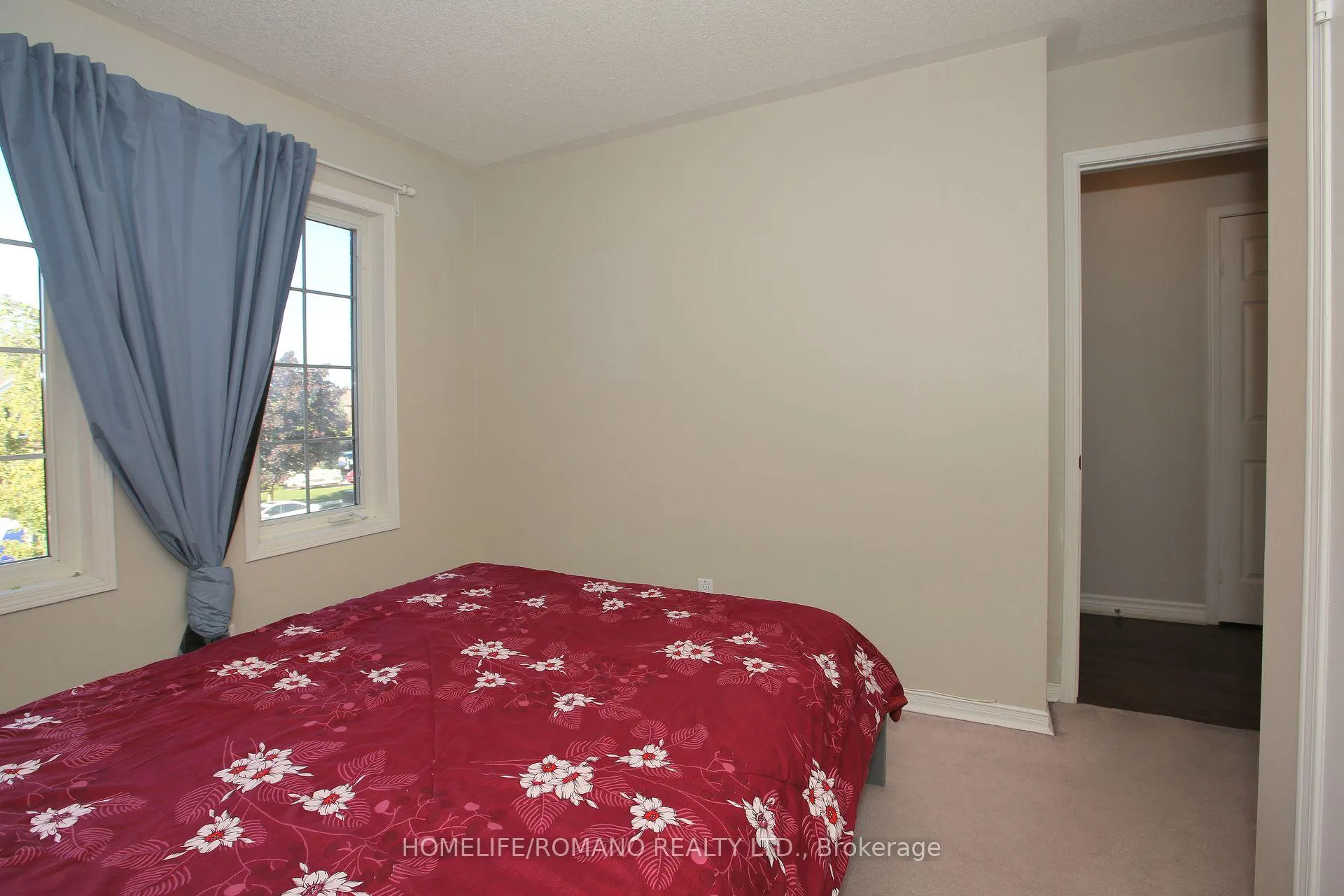 Photo 21 of 37 Ridgeway Court, Vaughan, Maple — HOMEH
