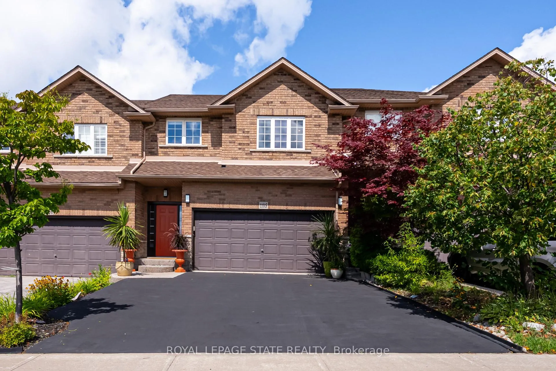 Photo 1 of 1105 Harrogate Drive, Hamilton, Ancaster — HOMEH