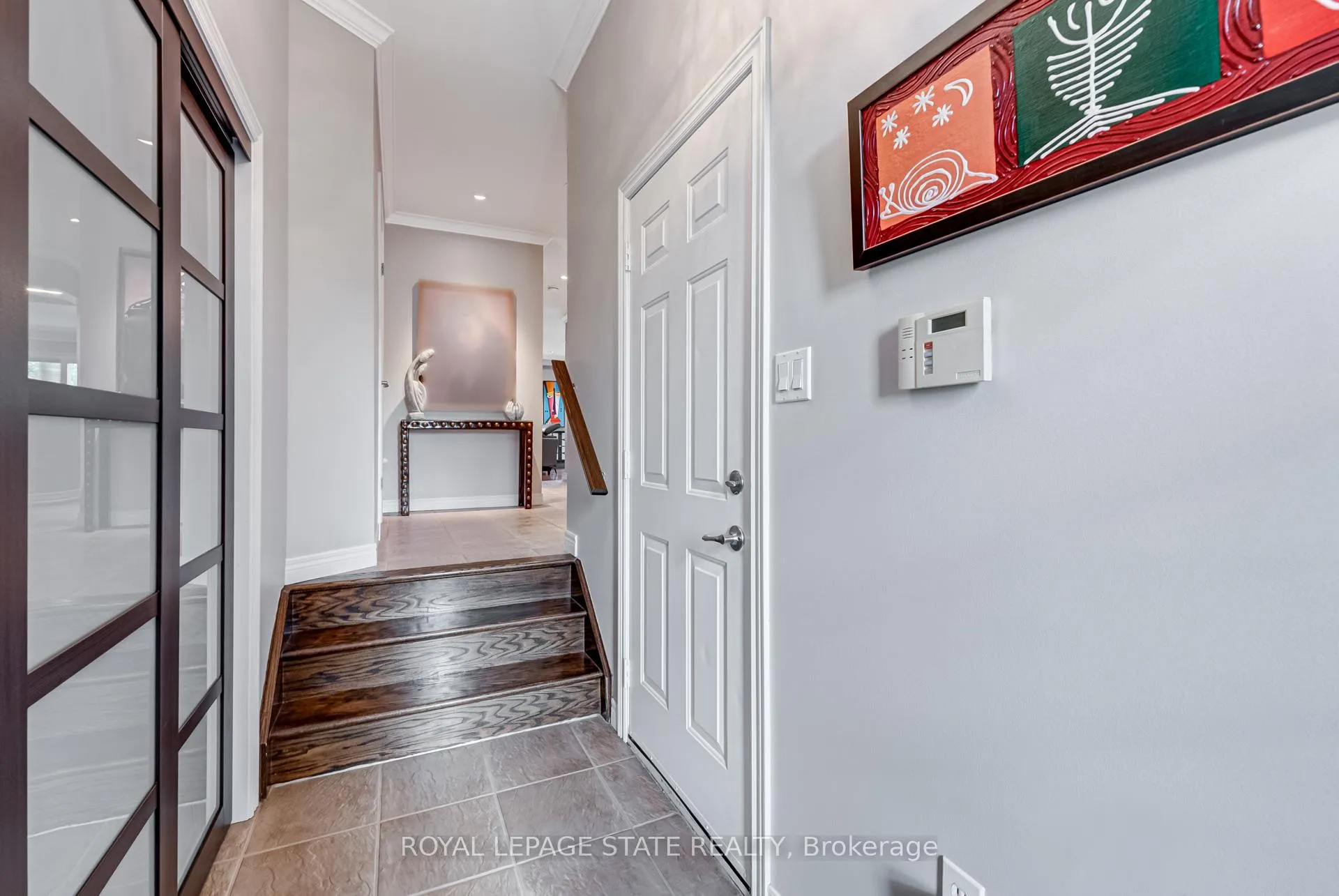 Photo 7 of 1105 Harrogate Drive, Hamilton, Ancaster — HOMEH