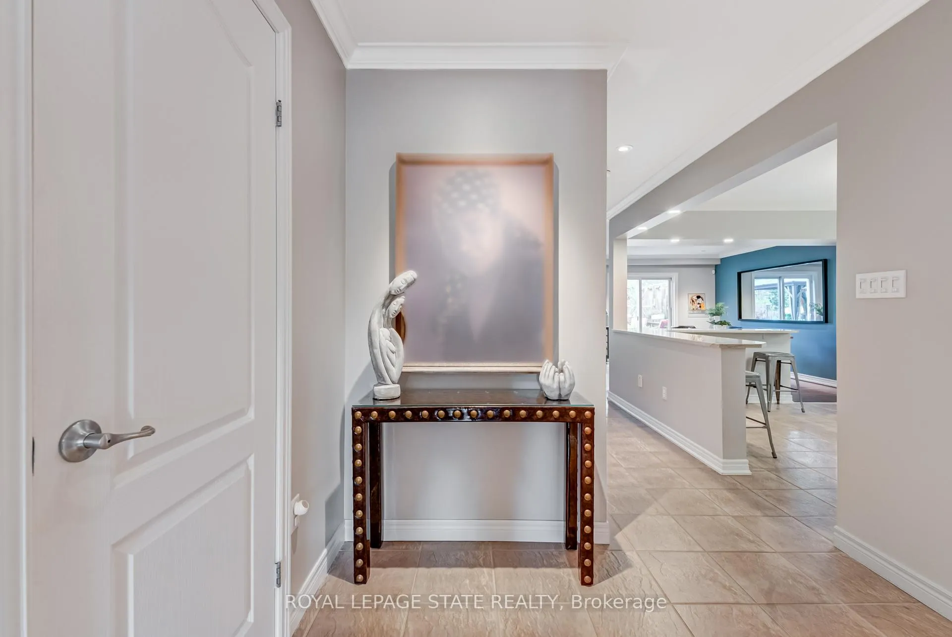 Photo 8 of 1105 Harrogate Drive, Hamilton, Ancaster — HOMEH