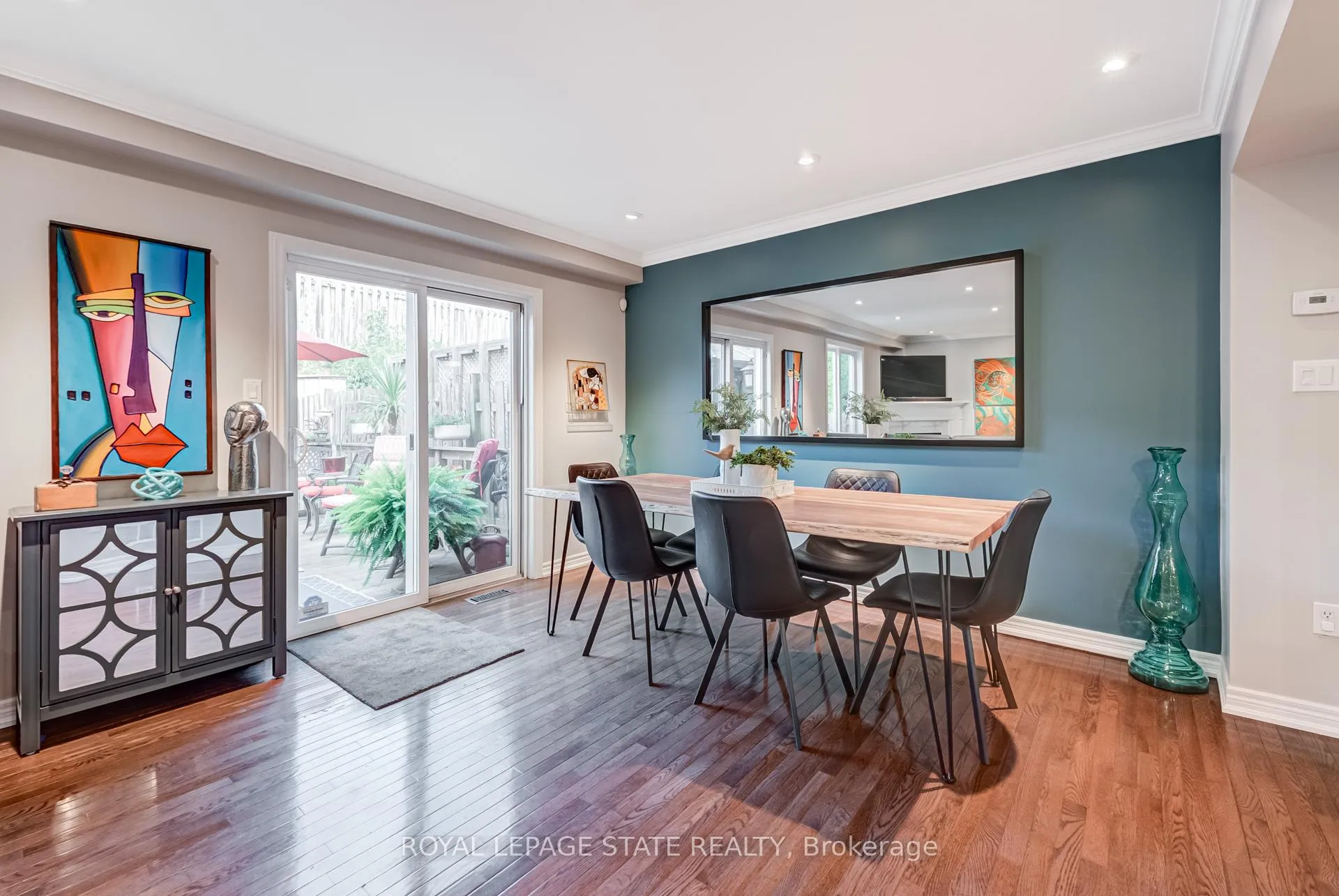 Photo 13 of 1105 Harrogate Drive, Hamilton, Ancaster — HOMEH