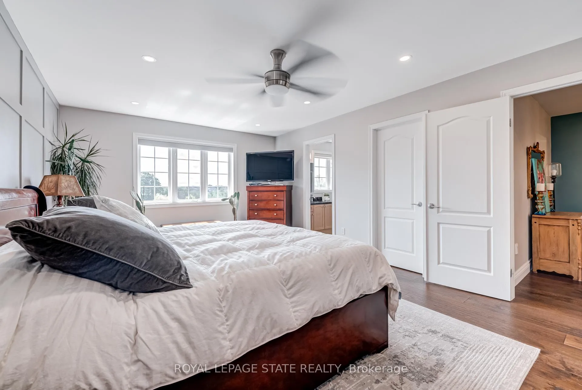 Photo 23 of 1105 Harrogate Drive, Hamilton, Ancaster — HOMEH