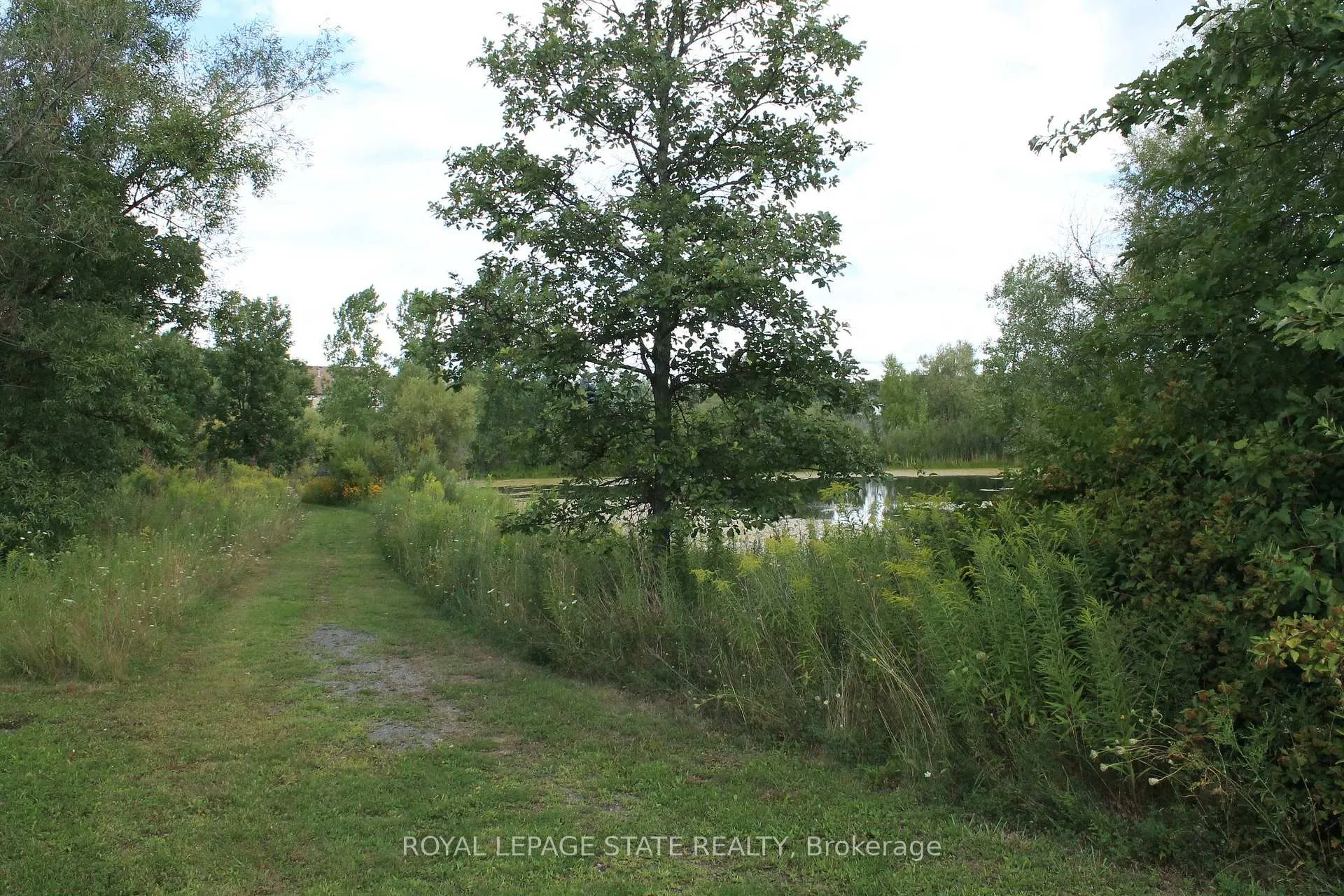 Photo 49 of 1105 Harrogate Drive, Hamilton, Ancaster — HOMEH