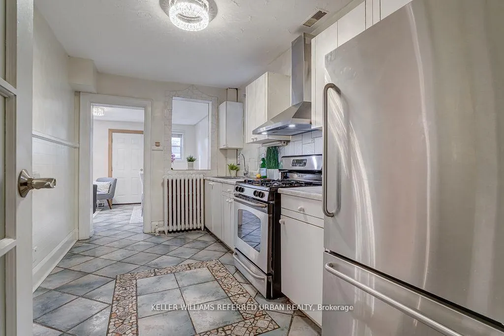 Photo 8 of 188 O'Connor Drive, Toronto, East York — HOMEH