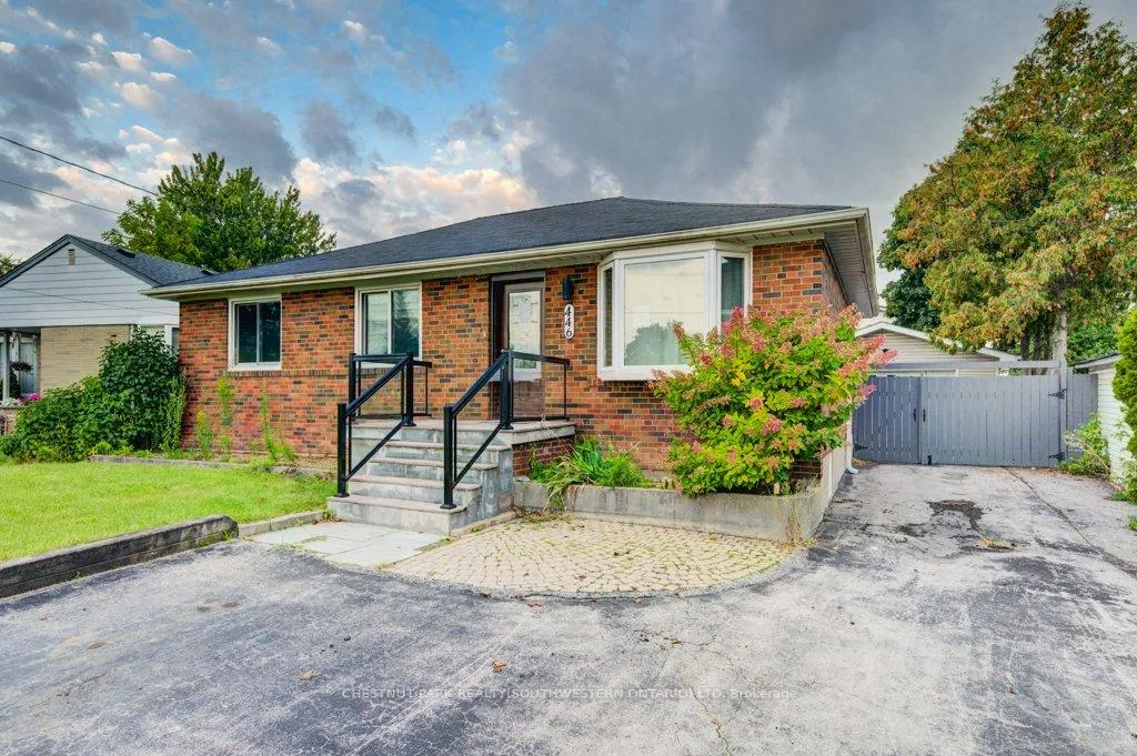 Photo 2 of 446 Kingsleigh Court, Milton, Old Milton — HOMEH