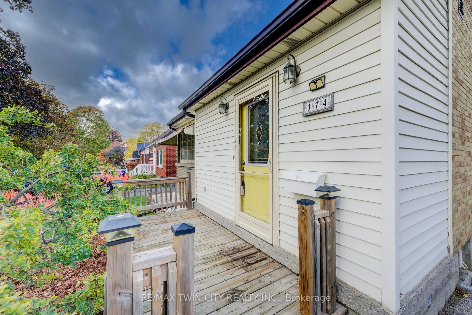 Photo 3 of 174 Union Street E, Waterloo — HOMEH