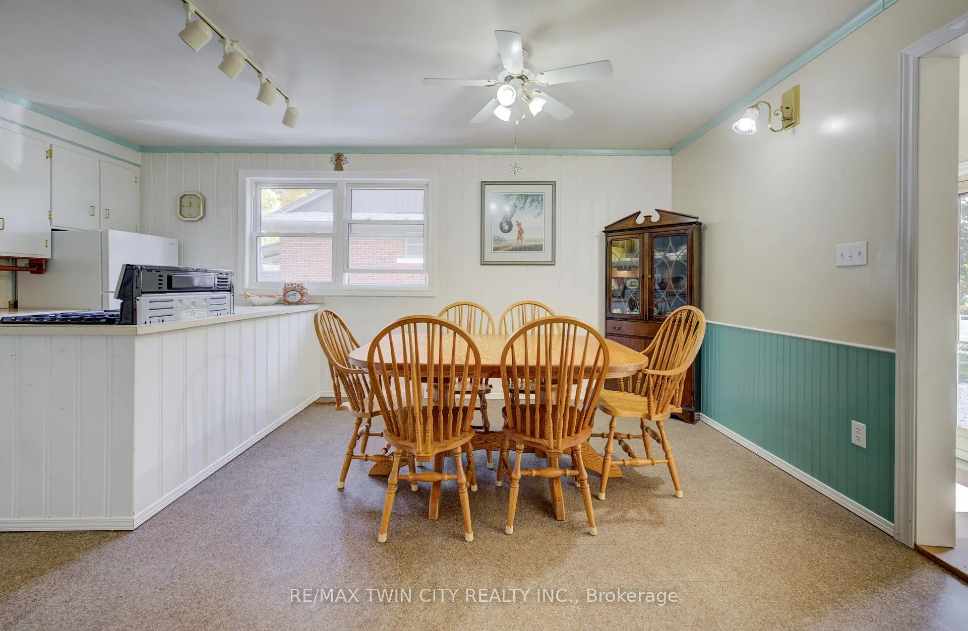 Photo 4 of 174 Union Street E, Waterloo — HOMEH