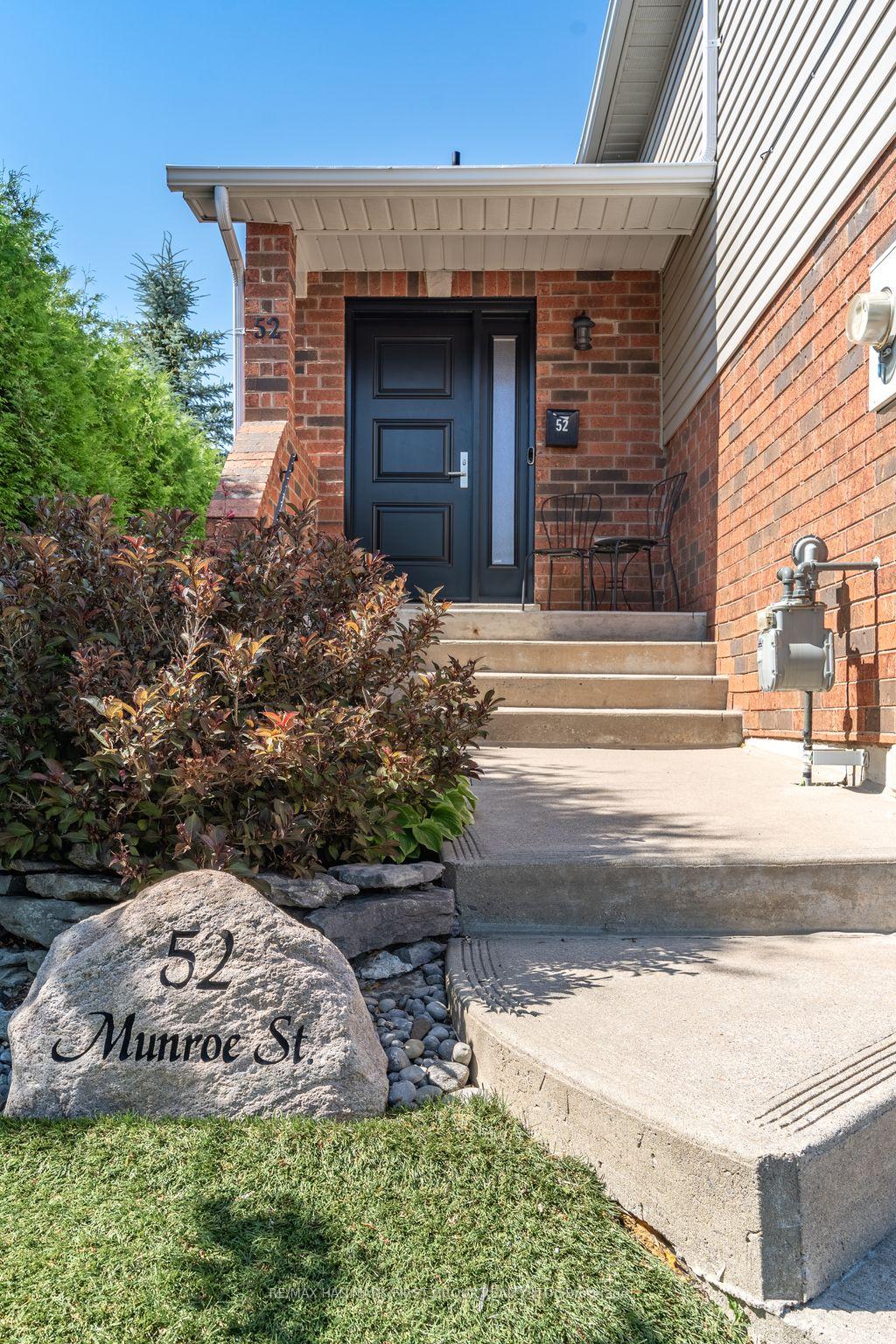 Photo 2 of 52 Munroe Street, Cobourg — HOMEH