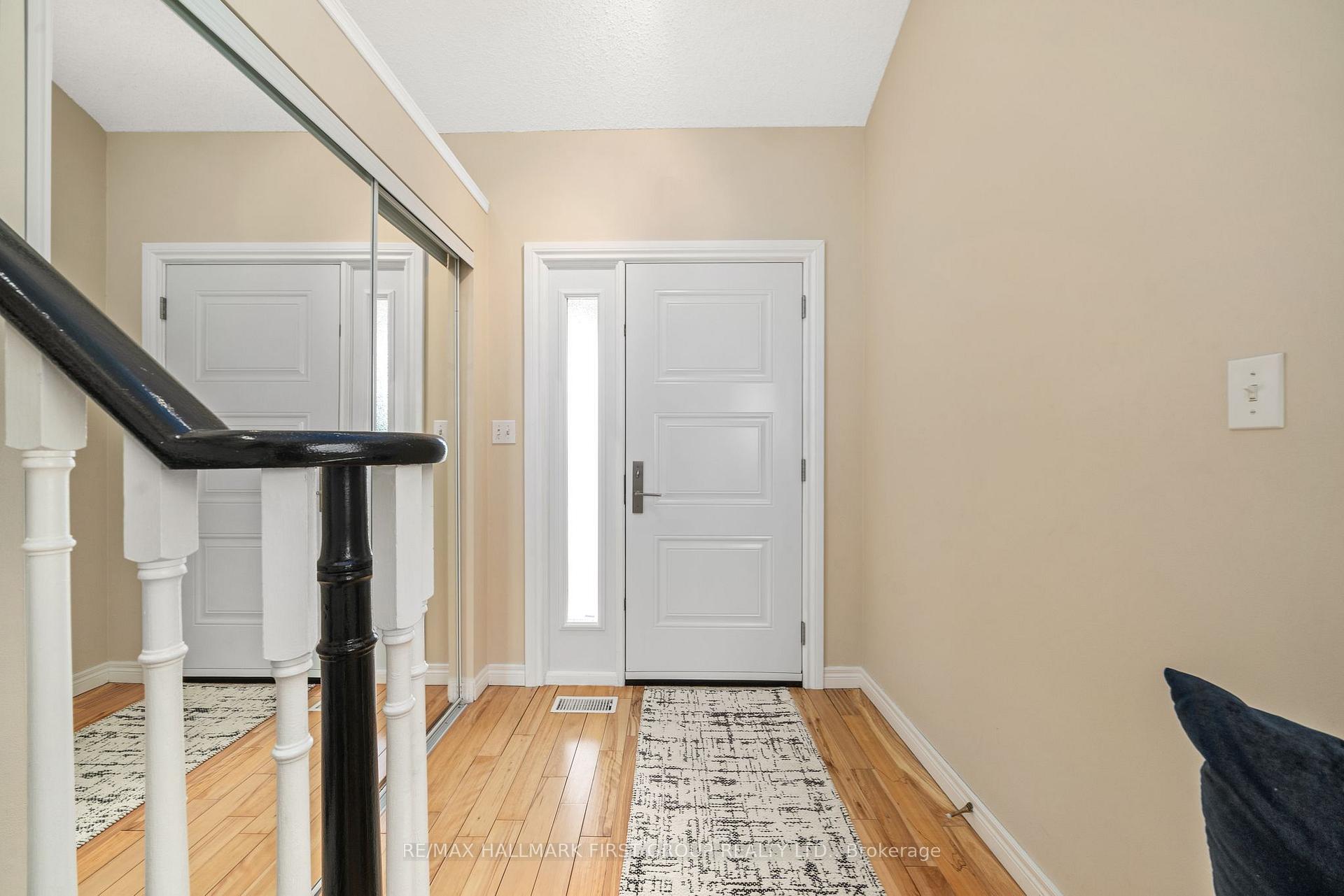 Photo 3 of 52 Munroe Street, Cobourg — HOMEH