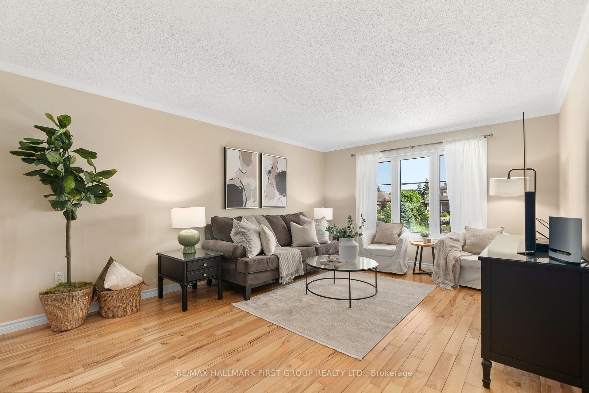 Photo 8 of 52 Munroe Street, Cobourg — HOMEH