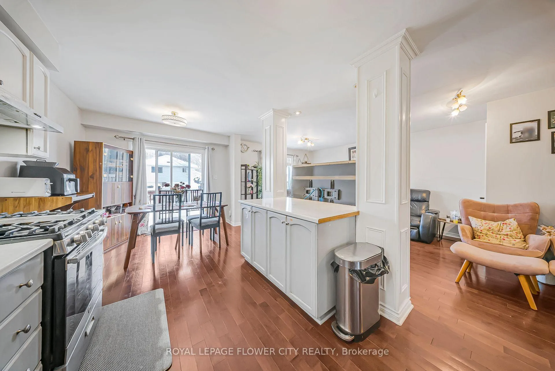 Photo 15 of 53 Bush Clover Crescent, Kitchener, Larentian West — HOMEH