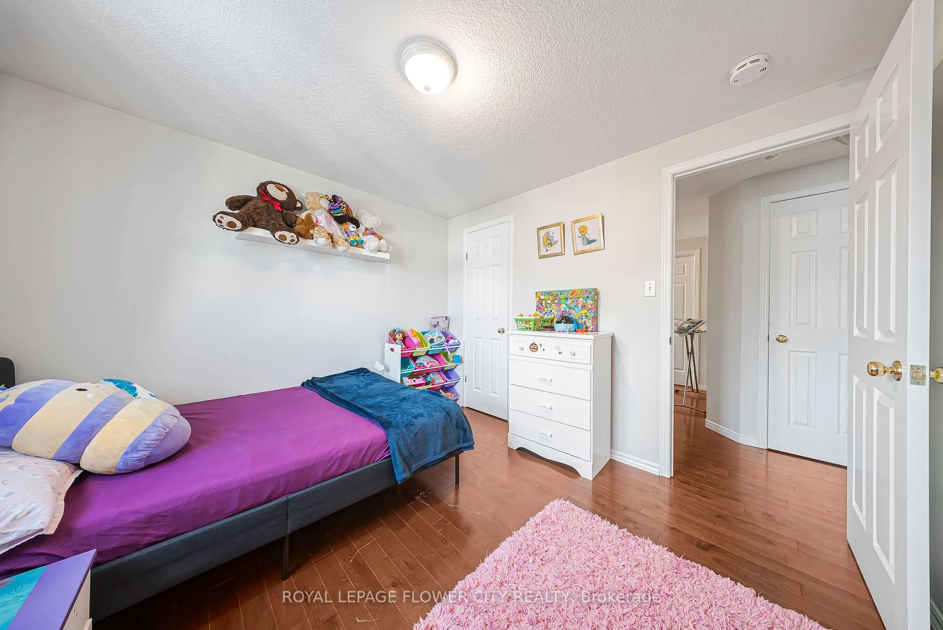 Photo 28 of 53 Bush Clover Crescent, Kitchener, Larentian West — HOMEH