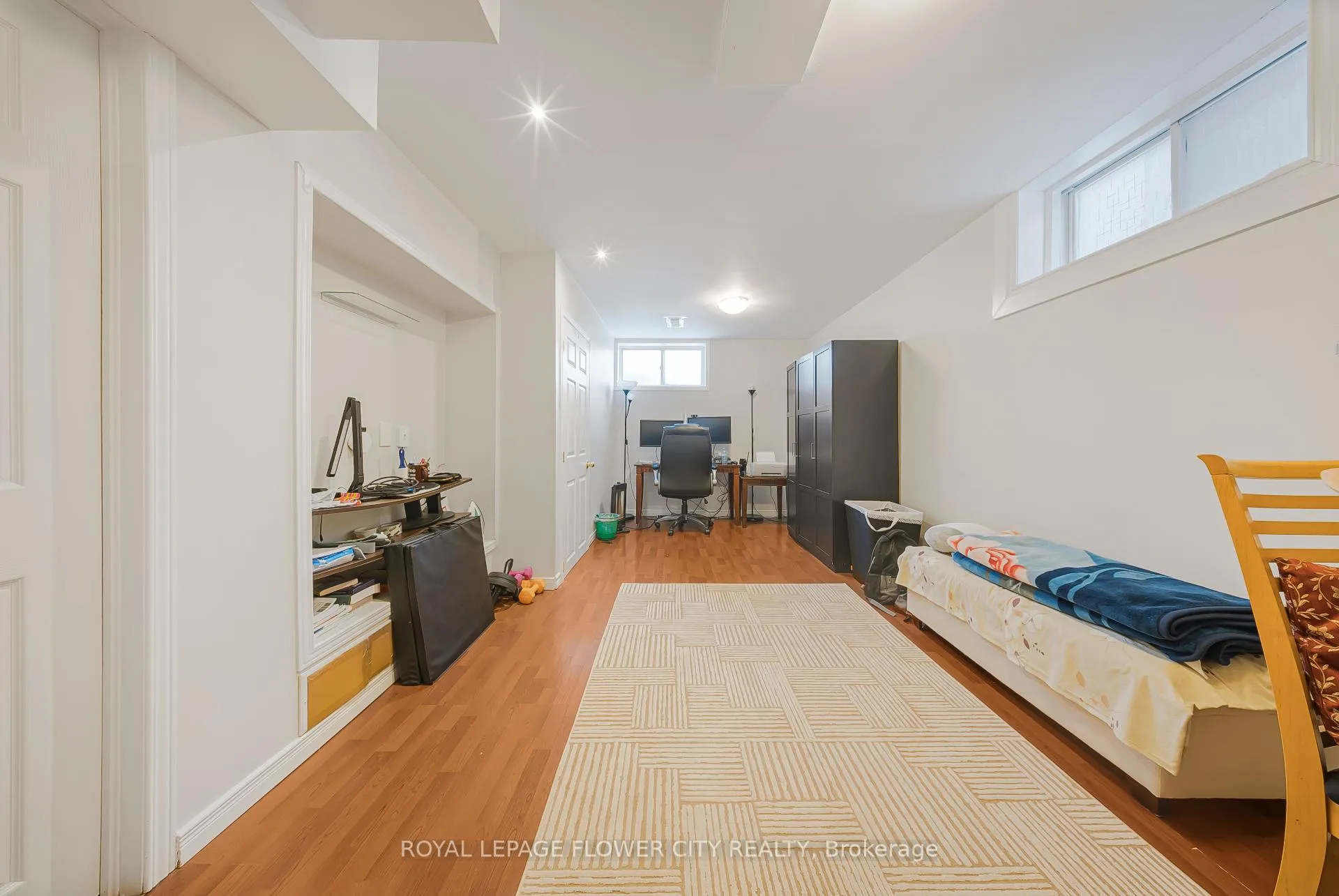 Photo 36 of 53 Bush Clover Crescent, Kitchener, Larentian West — HOMEH