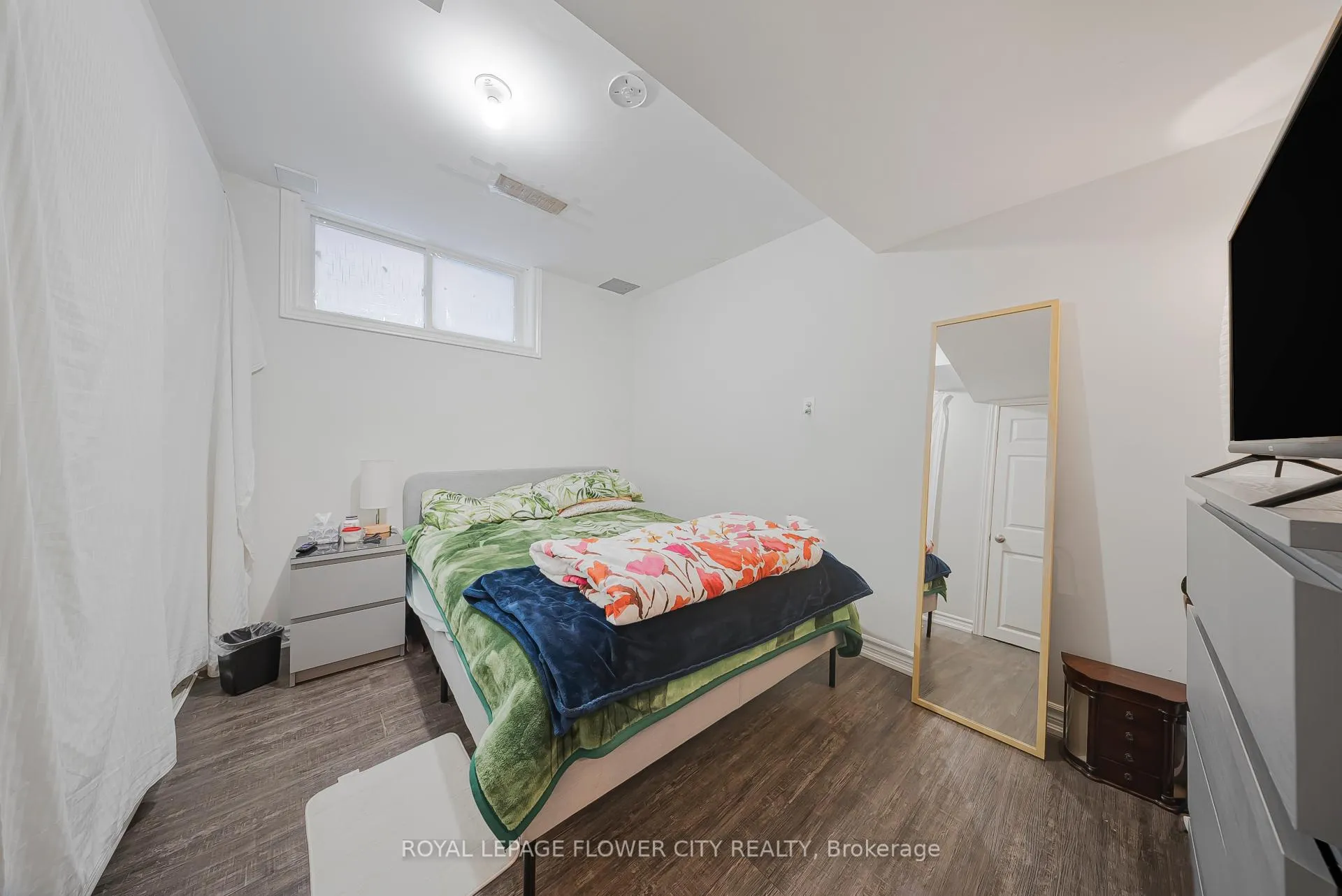 Photo 38 of 53 Bush Clover Crescent, Kitchener, Larentian West — HOMEH