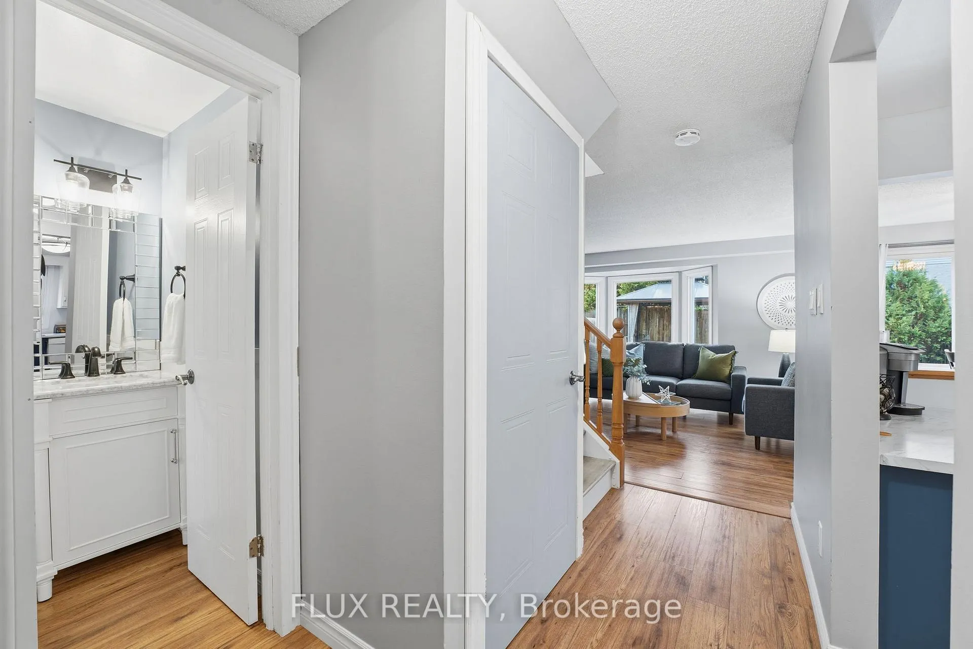 Photo 4 of Unit B, 510 Rosemeadow Crescent, Waterloo — HOMEH