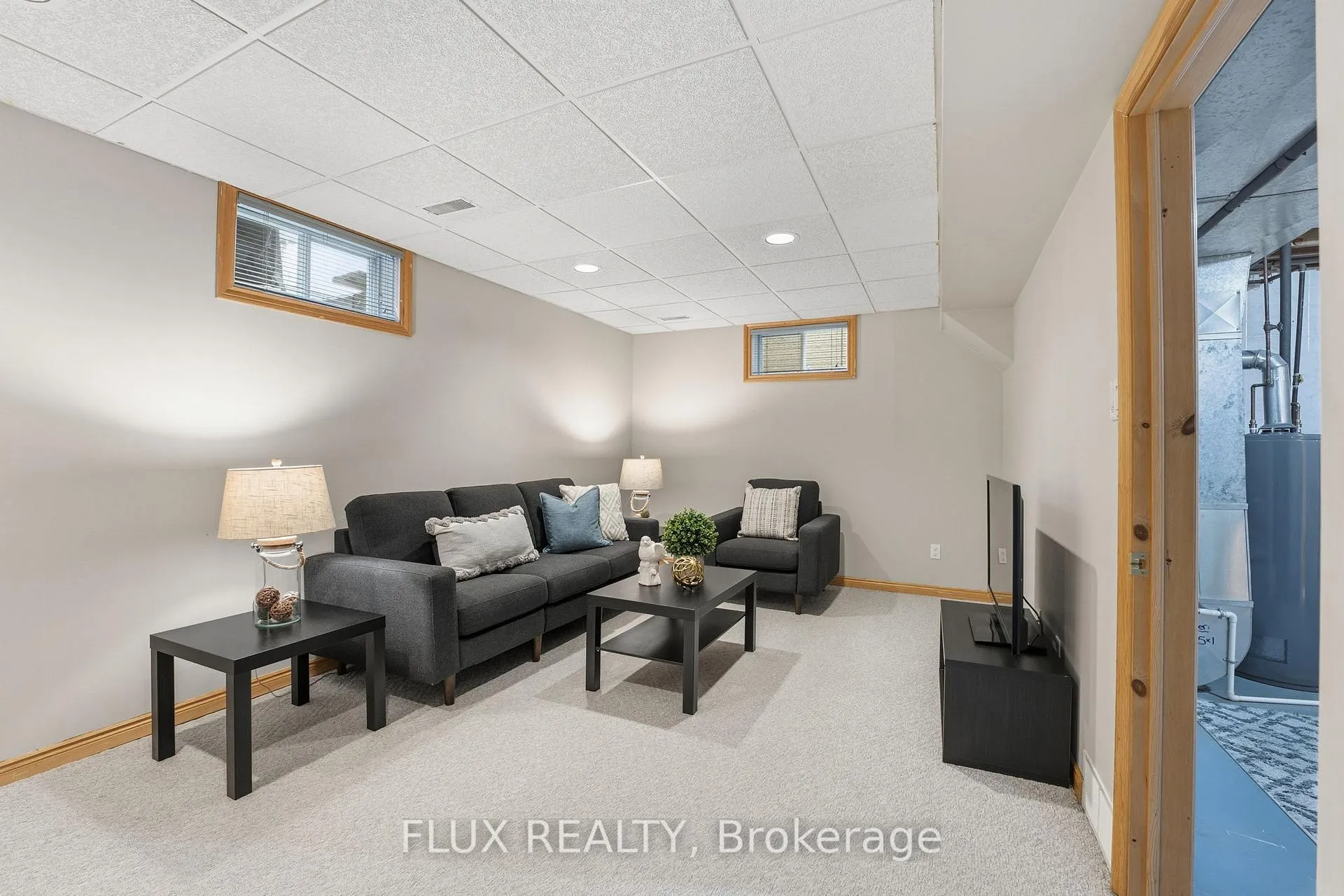 Photo 18 of Unit B, 510 Rosemeadow Crescent, Waterloo — HOMEH