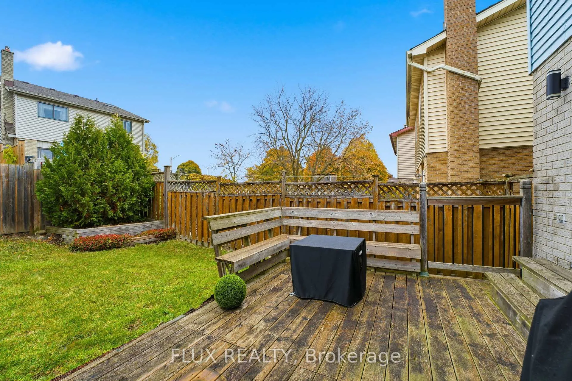 Photo 24 of Unit B, 510 Rosemeadow Crescent, Waterloo — HOMEH