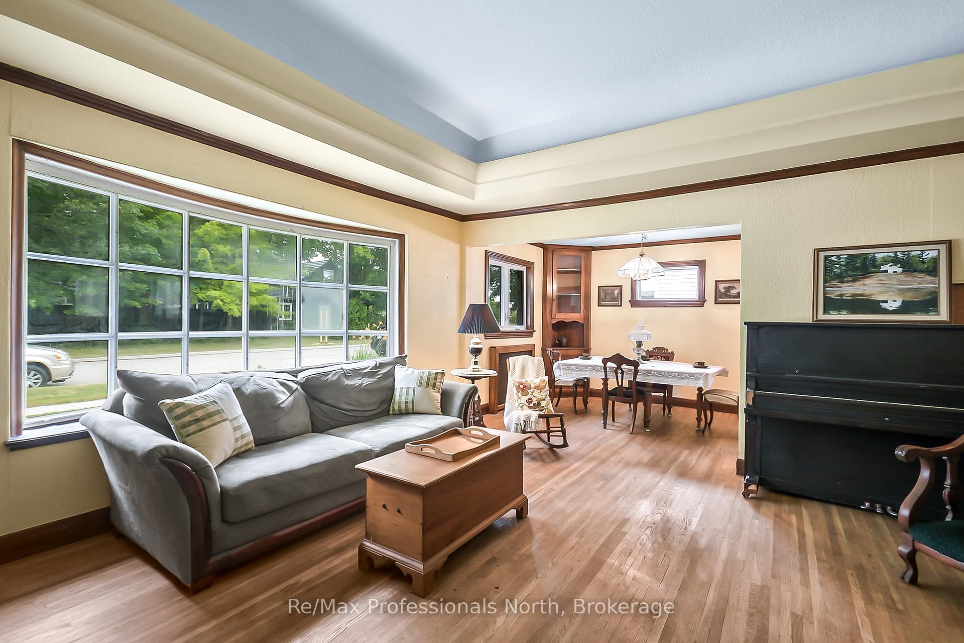 Photo 5 of 175 Sarah Street S, Gravenhurst, Muskoka (S) — HOMEH