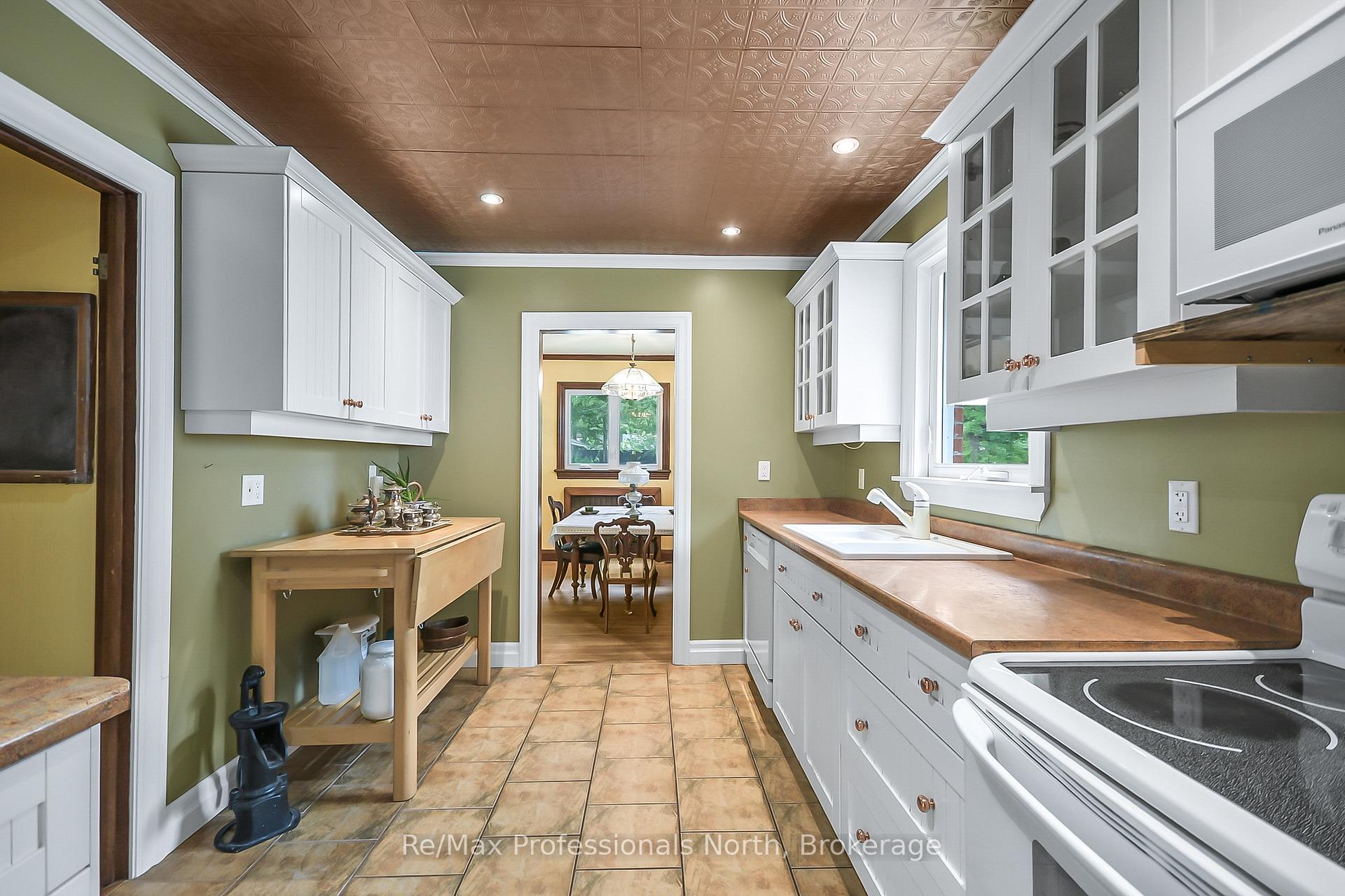 Photo 9 of 175 Sarah Street S, Gravenhurst, Muskoka (S) — HOMEH
