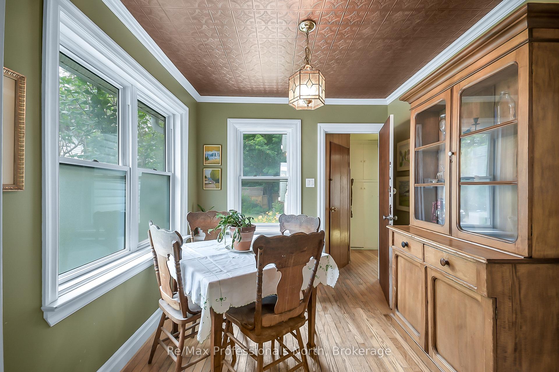 Photo 10 of 175 Sarah Street S, Gravenhurst, Muskoka (S) — HOMEH