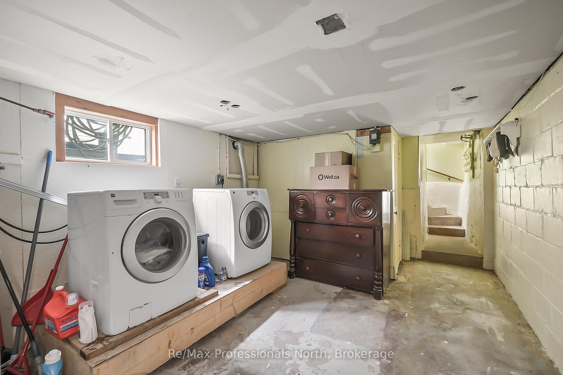 Photo 18 of 175 Sarah Street S, Gravenhurst, Muskoka (S) — HOMEH