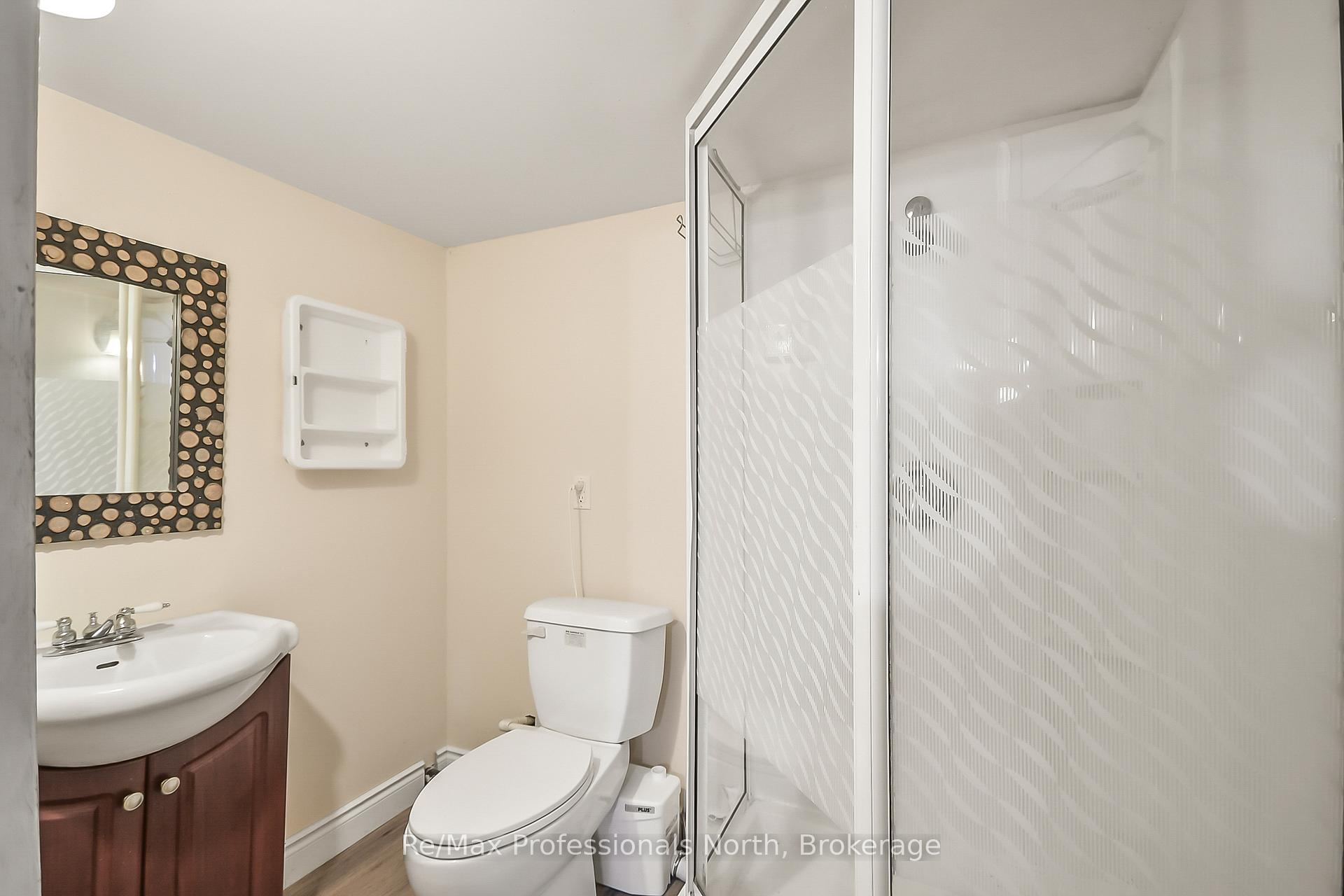 Photo 19 of 175 Sarah Street S, Gravenhurst, Muskoka (S) — HOMEH