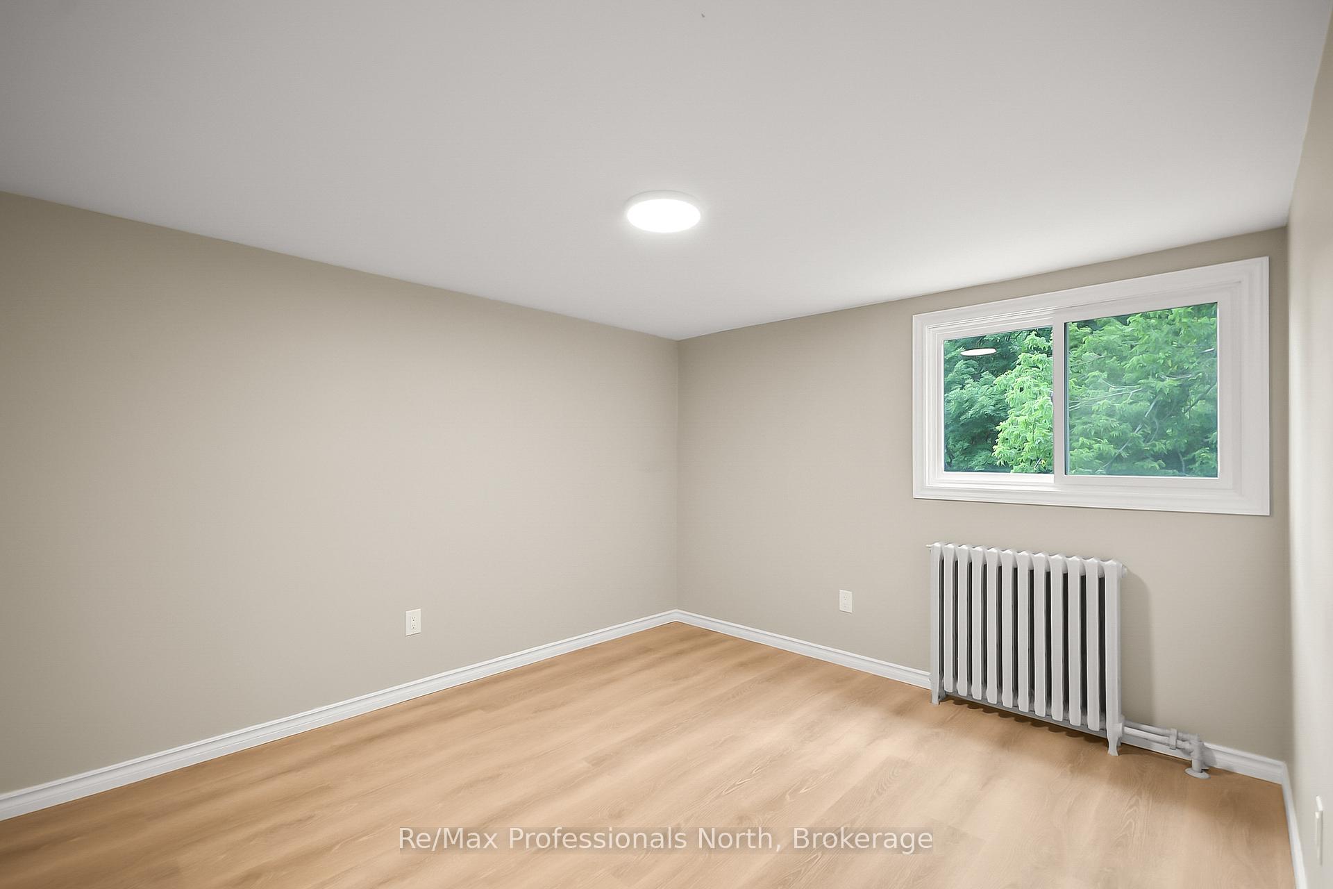Photo 30 of 175 Sarah Street S, Gravenhurst, Muskoka (S) — HOMEH