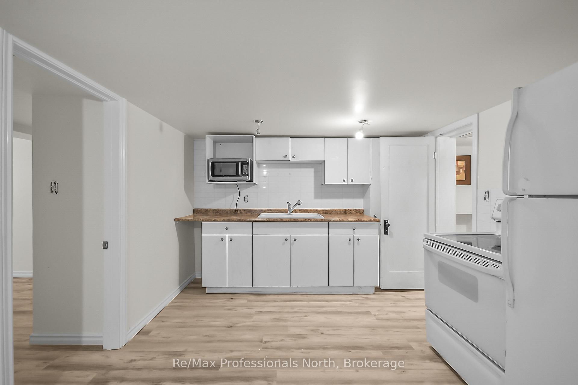 Photo 34 of 175 Sarah Street S, Gravenhurst, Muskoka (S) — HOMEH
