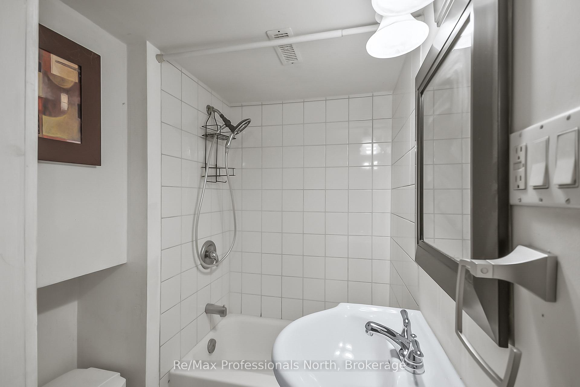 Photo 38 of 175 Sarah Street S, Gravenhurst, Muskoka (S) — HOMEH